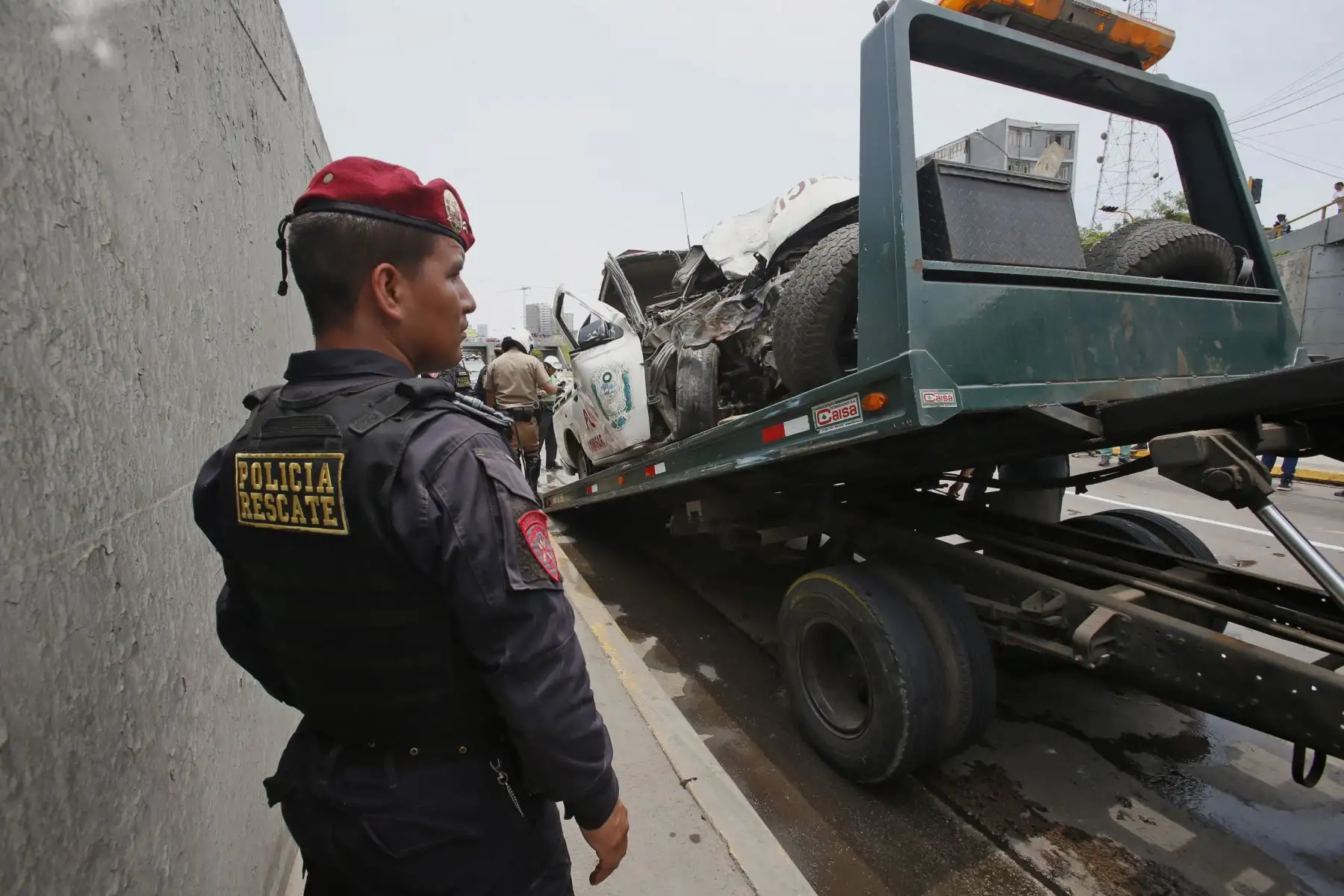 Accidente en vía expresa deja dos oficiales de la Policía Nacional del Perú heridos. Foto: ANDINA/Nathalie Sayago