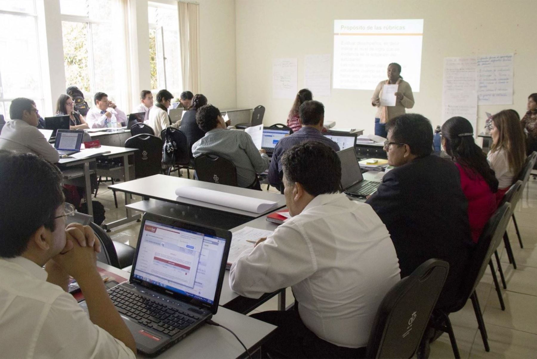 Minedu capacita a 60 mil docentes y directores sobre el Currículo Nacional. Foto: ANDINA/archivo.