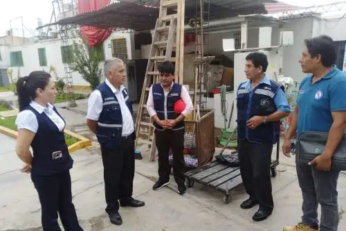 El Minsa brindó apoyo técnico a la Dirección Regional de Salud (Diresa) Lima para restablecer la operatividad del Hospital de Barranca.