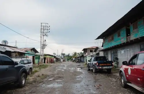 El centro poblado de Sarayacu fue declarado en emergencia como consecuencia del desborde del río Inambari, que hasta el momento deja como saldo más de 30 viviendas arrasadas por sus turbulentas aguas.