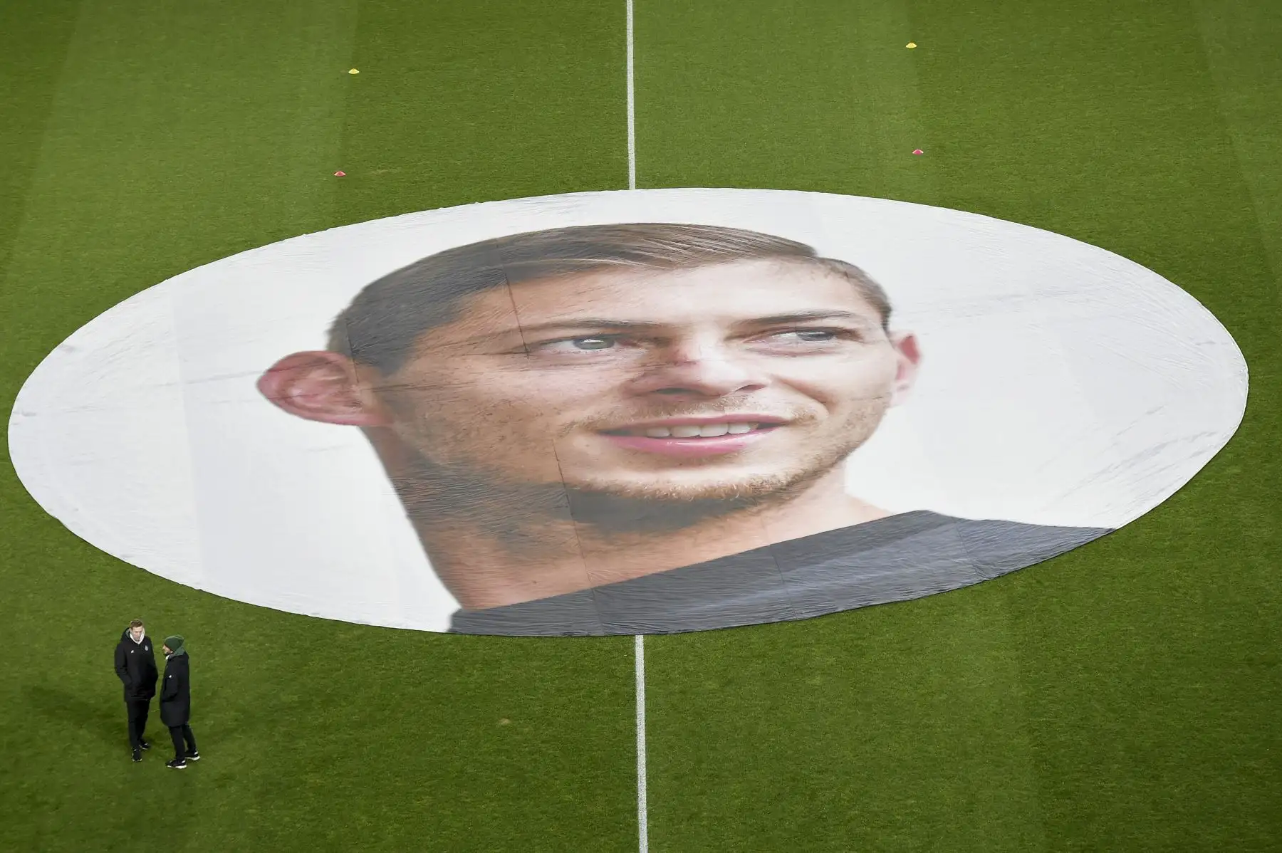 Desde la desaparición del avión donde viajaba Emiliano Sala su equipo, Nantes, e hinchada lamentan su partida. AFP