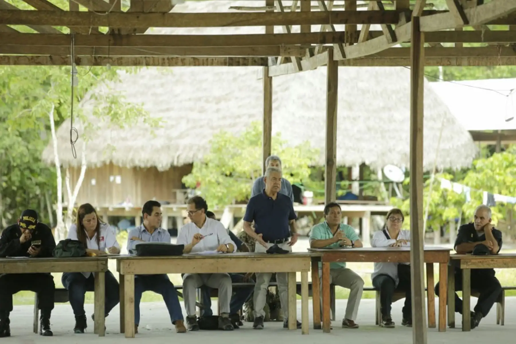 César Villanueva se reunió en Loreto con representantes de comunidades nativas de Loreto.