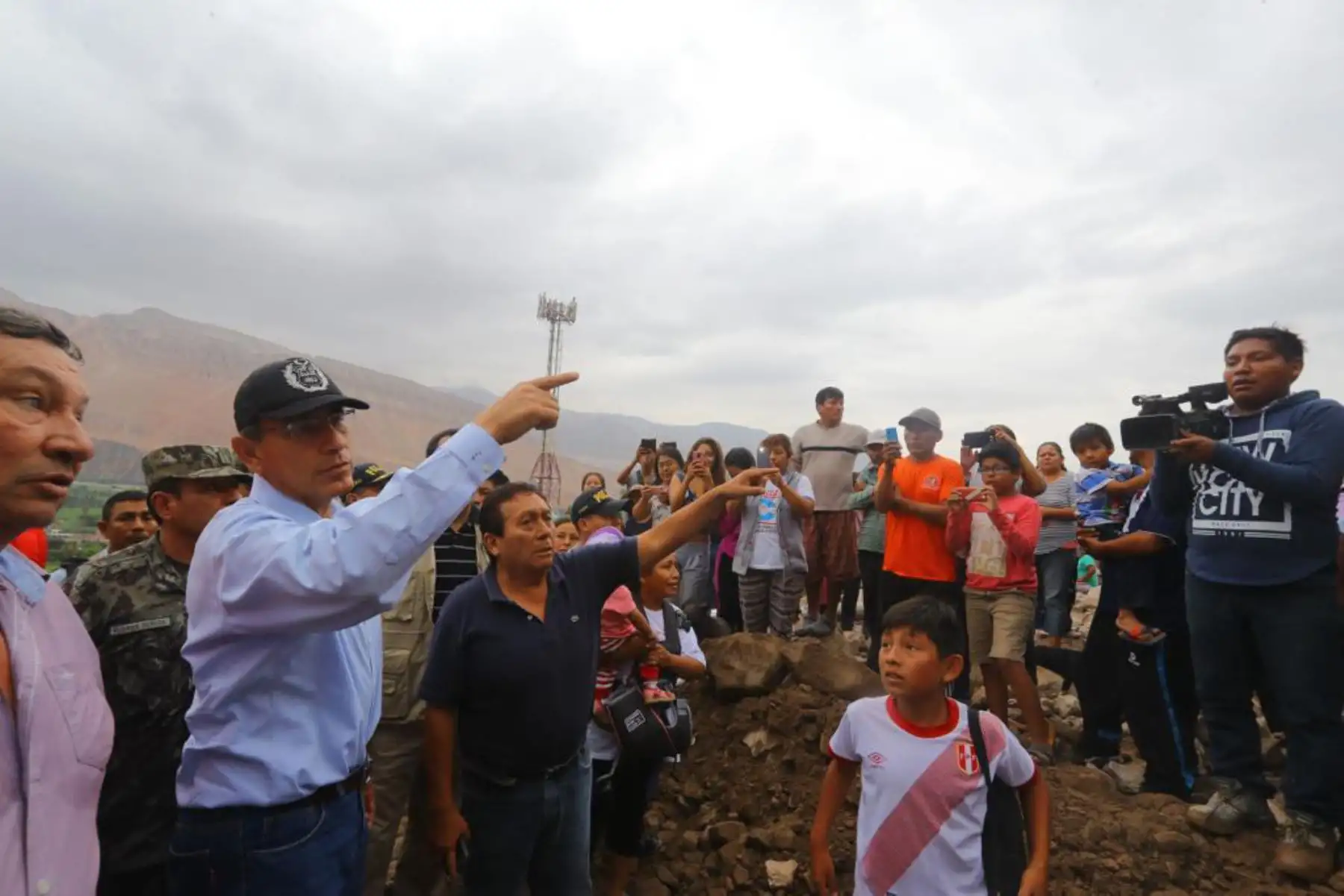 El presidente de la República, Martín Vizcarra, visita  
 zonas afectadas  por las lluvias y la caída de huaicos. Y declara zona  de emergencia  en Aplao ,Arequipa y otras zonas del sur.Foto:ANDINA/Prensa Presidencia