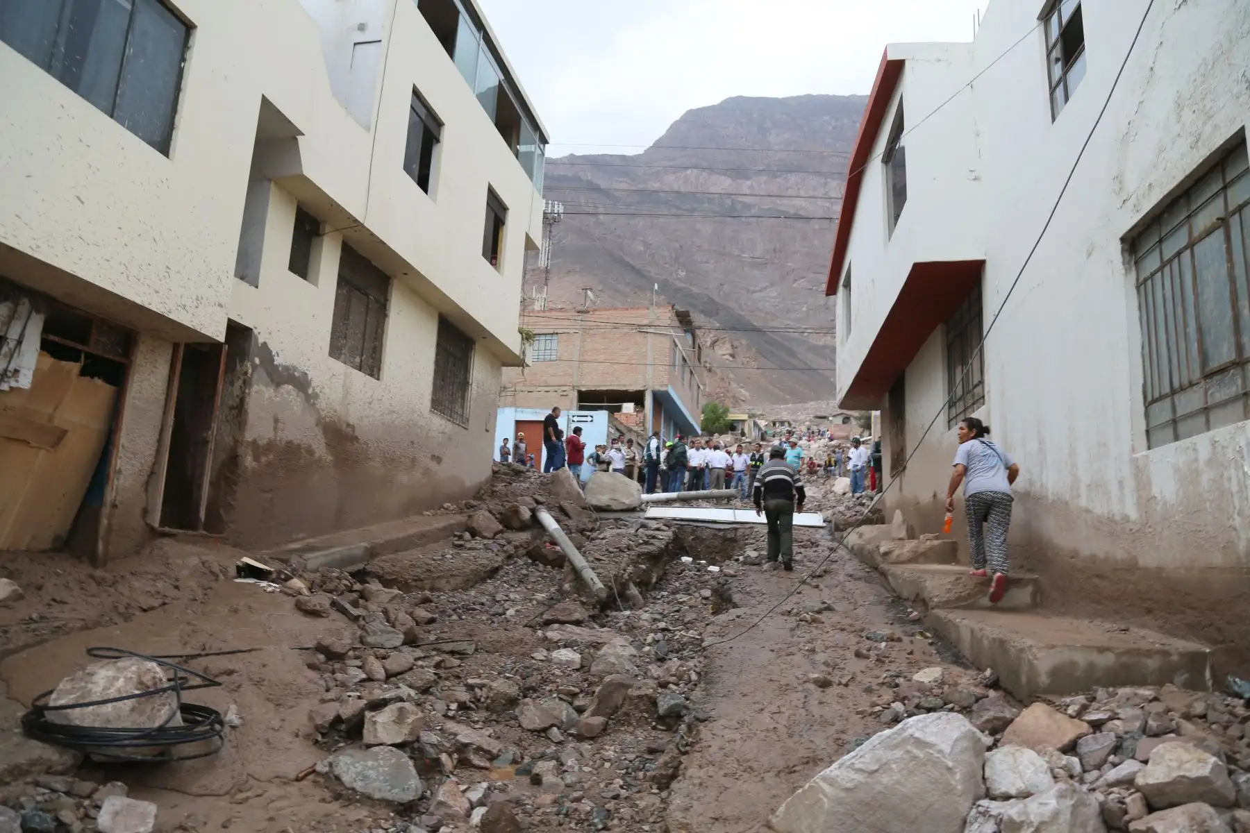 Ministerios llevan ayuda humanitaria y atienden zonas afectadas en Arequipa, Tacna y Moquegua.Foto: ANDINA/Prensa Presidencia