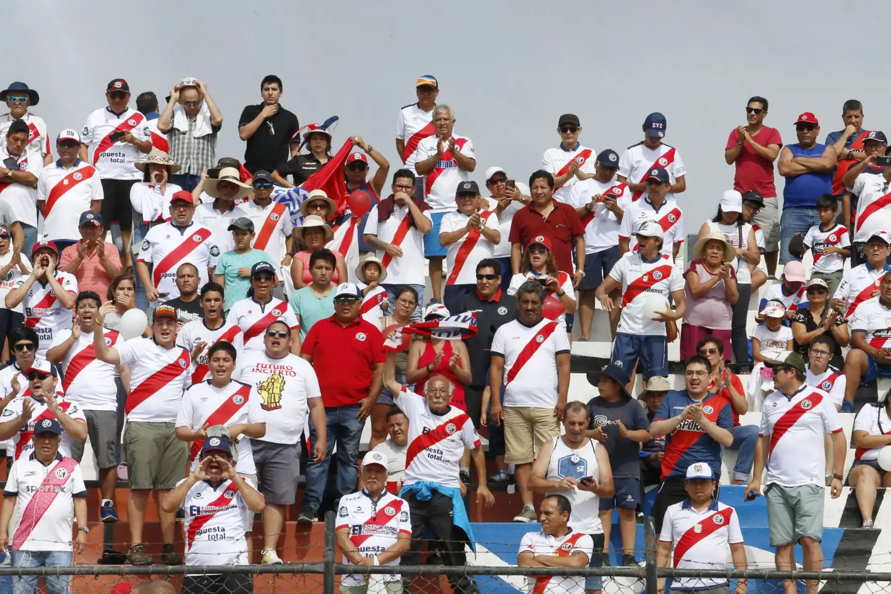 Deportivo Municipal vs Sport Boys se enfrentaron en un partido amistoso en la Tarde de la Pasión Edil, en el estadio Miguel Grau del Callao. Foto: ANDINA/Nathalie Sayago