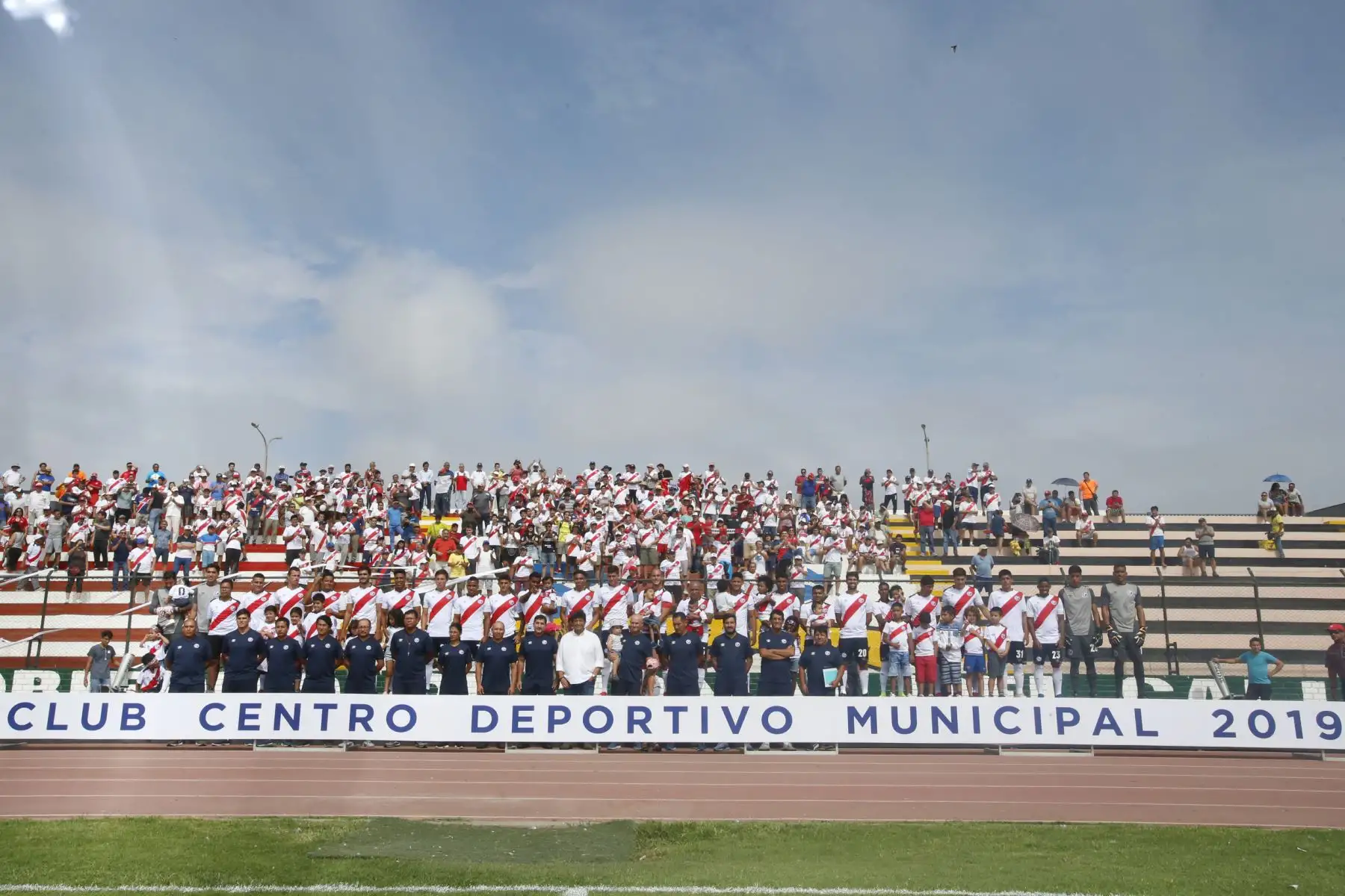 Deportivo Municipal vs Sport Boys se enfrentaron en un partido amistoso en la Tarde de la Pasión Edil, en el estadio Miguel Grau del Callao. Foto: ANDINA/Nathalie Sayago