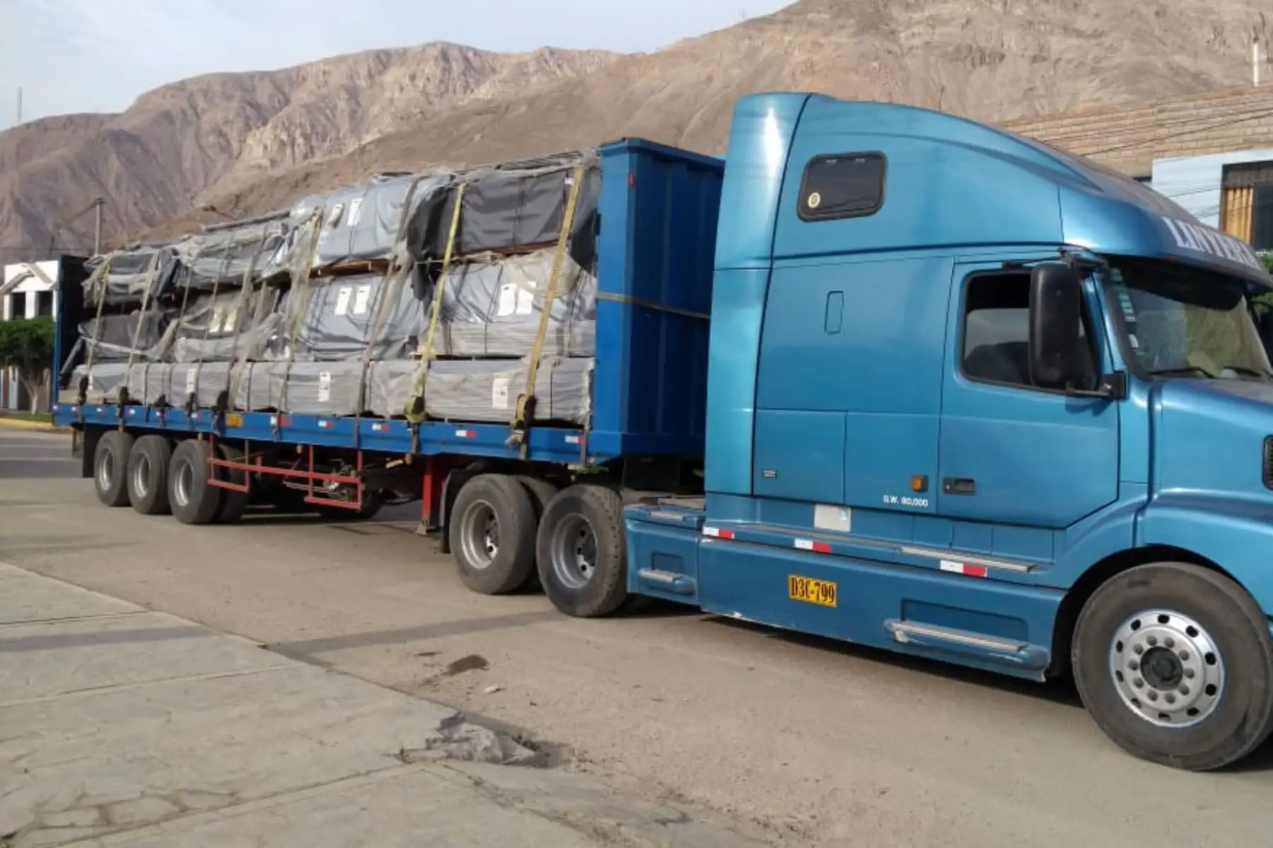 Arriban los primeros 35 módulos temporales de vivienda a Aplao, en Arequipa. ANDINA/Difusión