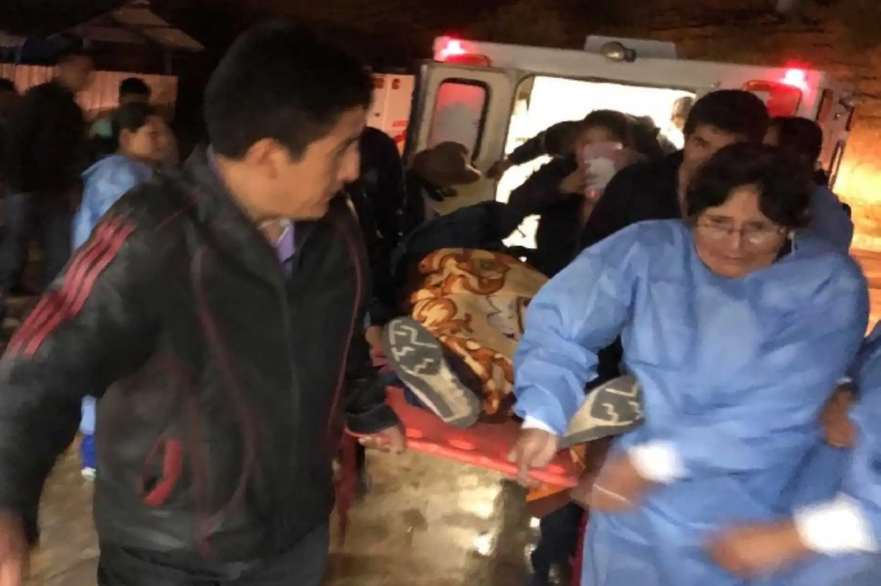 Una mujer murió y otras dos personas resultaron heridas en un accidente de tránsito ocurrido hoy en la vía de penetración Patilvia – Huaraz, a la altura del distrito de Cátac; en la región Áncash, confirmó la Policía local.