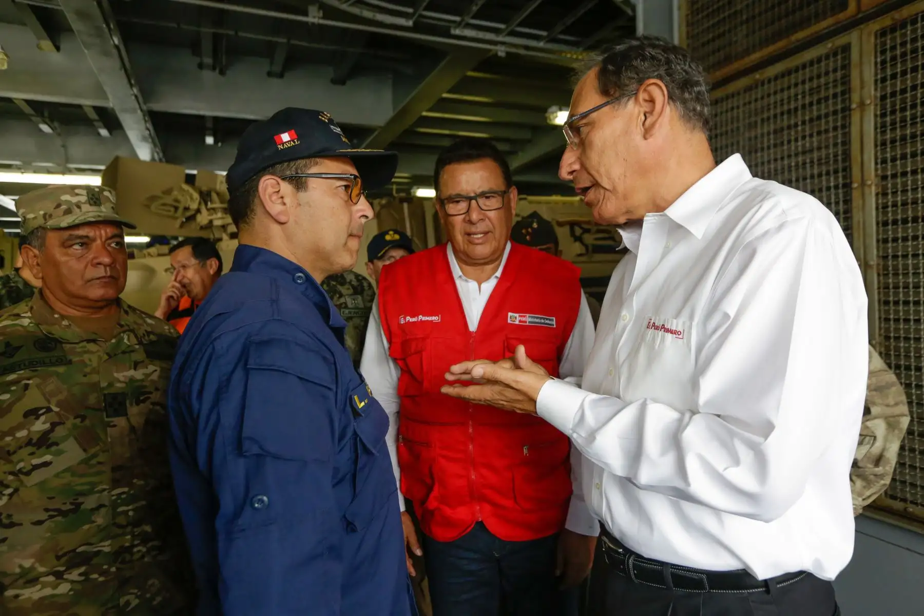 Presidente Vizcarra asiste a zarpe de BAP Pisco, que lleva más de 500 toneladas de ayuda humanitaria al sur del país. Foto: ANDINA/Prensa Presidencia