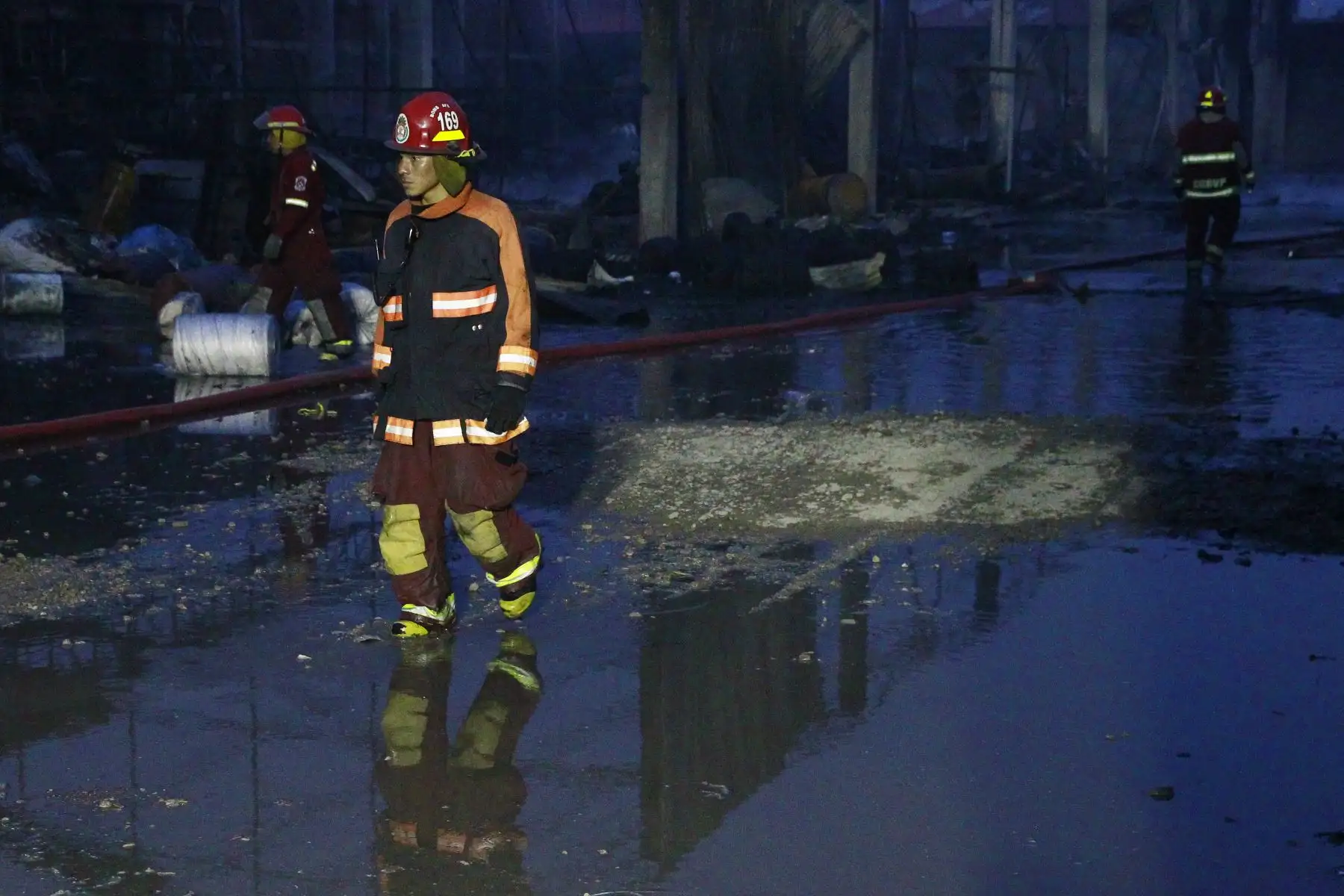 Dantesco incendio destruye fábrica de plásticos en Huachipa.Foto: ANDINA/Eddy Ramos
