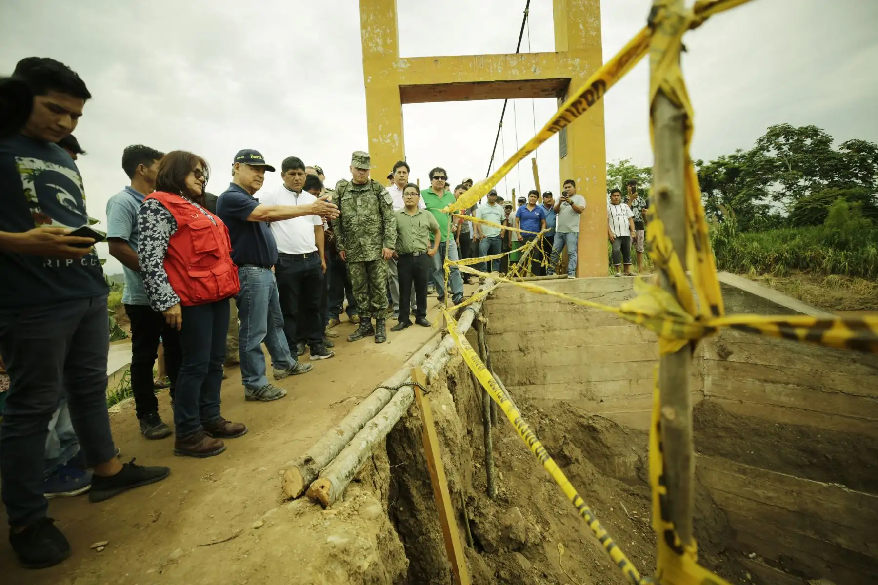 Presidente del Consejo de Ministros, César Villanueva, supervisó llegada de viveres y ropa a las localidades de Puerto Rico y San Hilarión en la región San MartìnFoto: ANDINA/Difusión