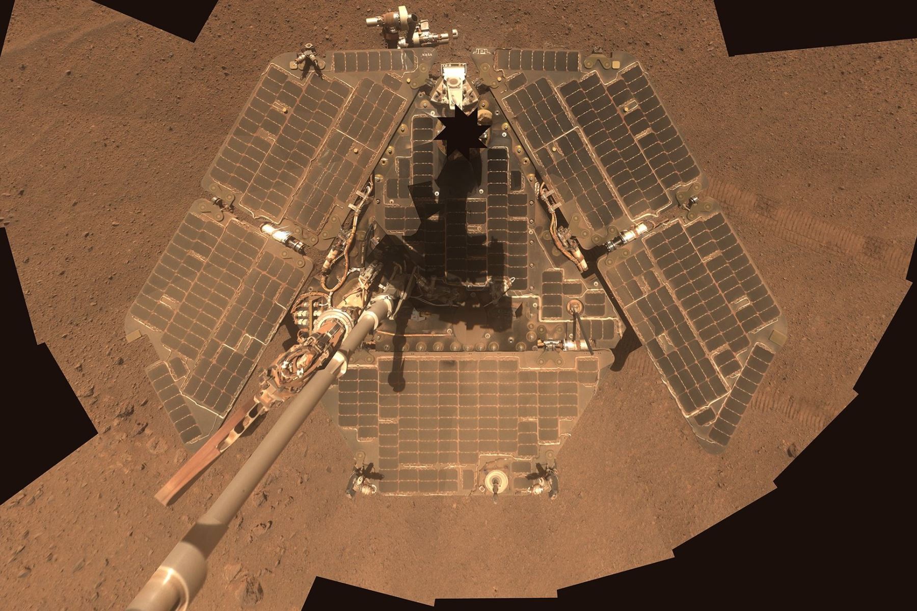 Imagen del 2 de septiembre de 2014 que muestra un autorretrato del rover de exploración de Marte de la NASA, Opportunity, que combina varios cuadros tomados por la cámara panorámica de Opportunity (Pancam) Foto: AFP