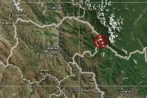 Sismo de magnitud 5.6 alarmó a la población de Huancavelica.