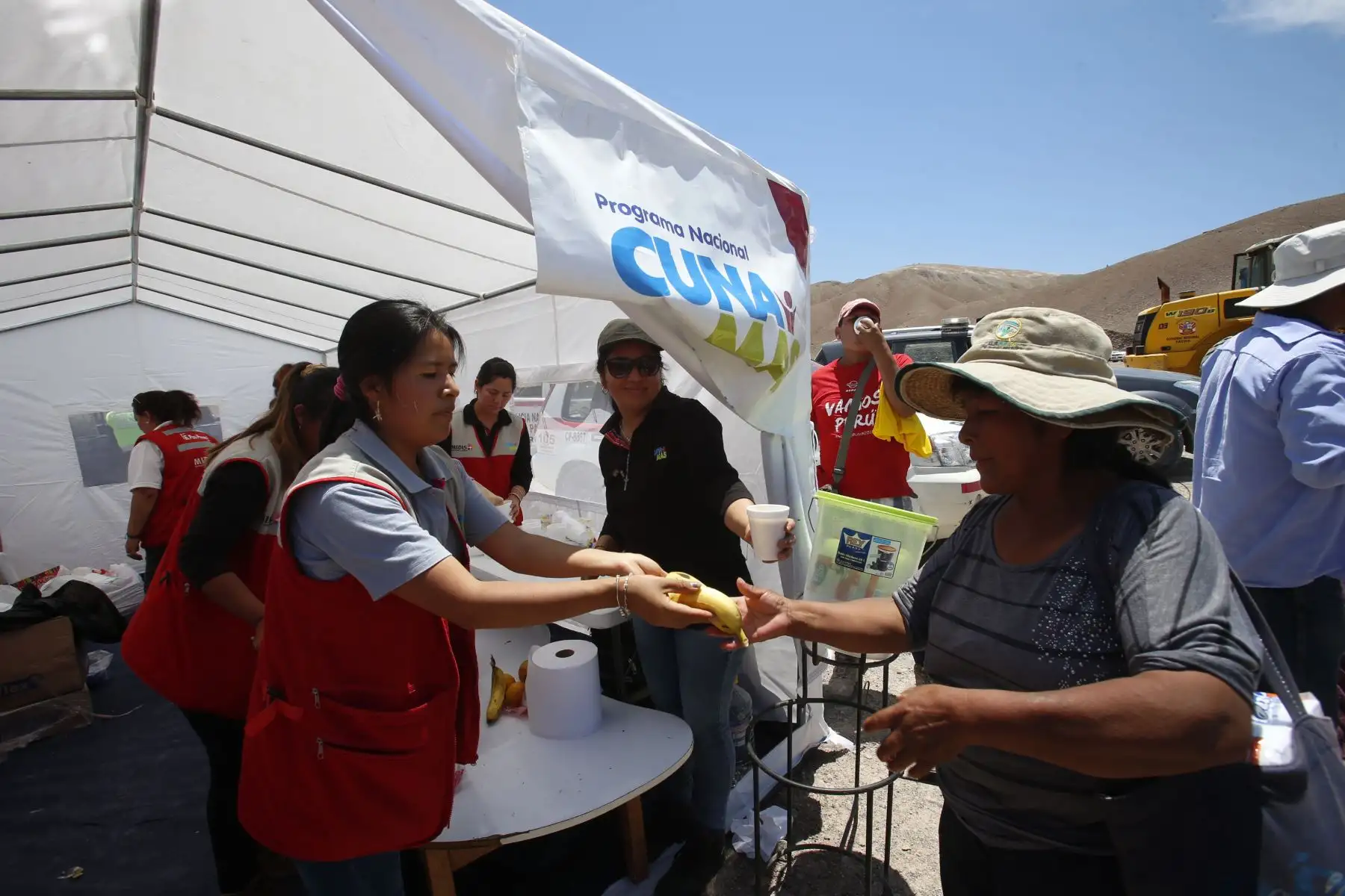 Damnificados de Mirave, Tacna, participan de la Jornada de Apoyo Solidario organizada por la 6ta Brigada del ejercito de Tacna. Foto: ANDINA/Nathalie Sayago