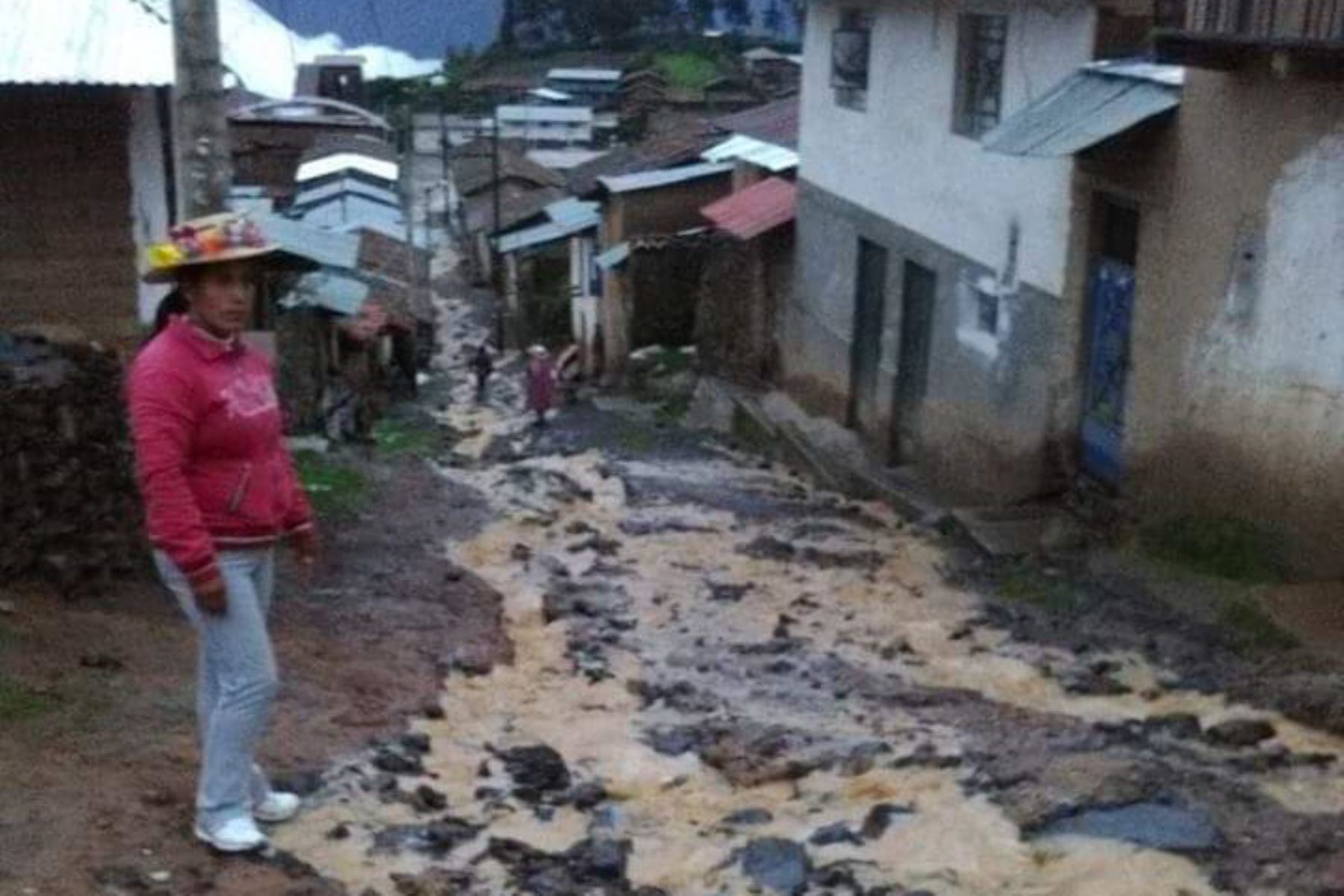 Al menos 50 viviendas afectadas por el desborde de ríos en provincia de Bolognesi, región Áncash. ANDINA