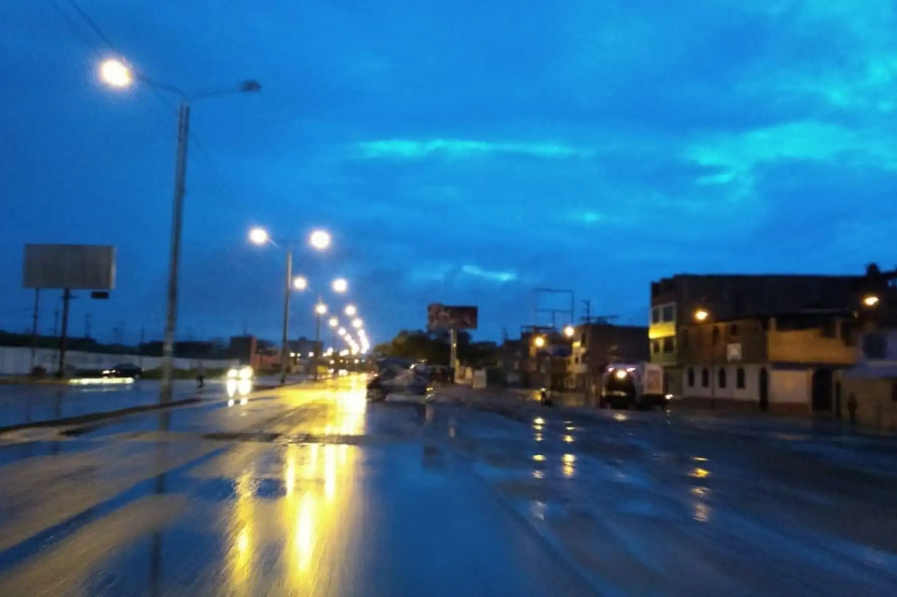 Chiclayo soportó una lluvia intensa durante esta madrugada. Foto: ANDINA/Difusión: Lucho Rodríguez.