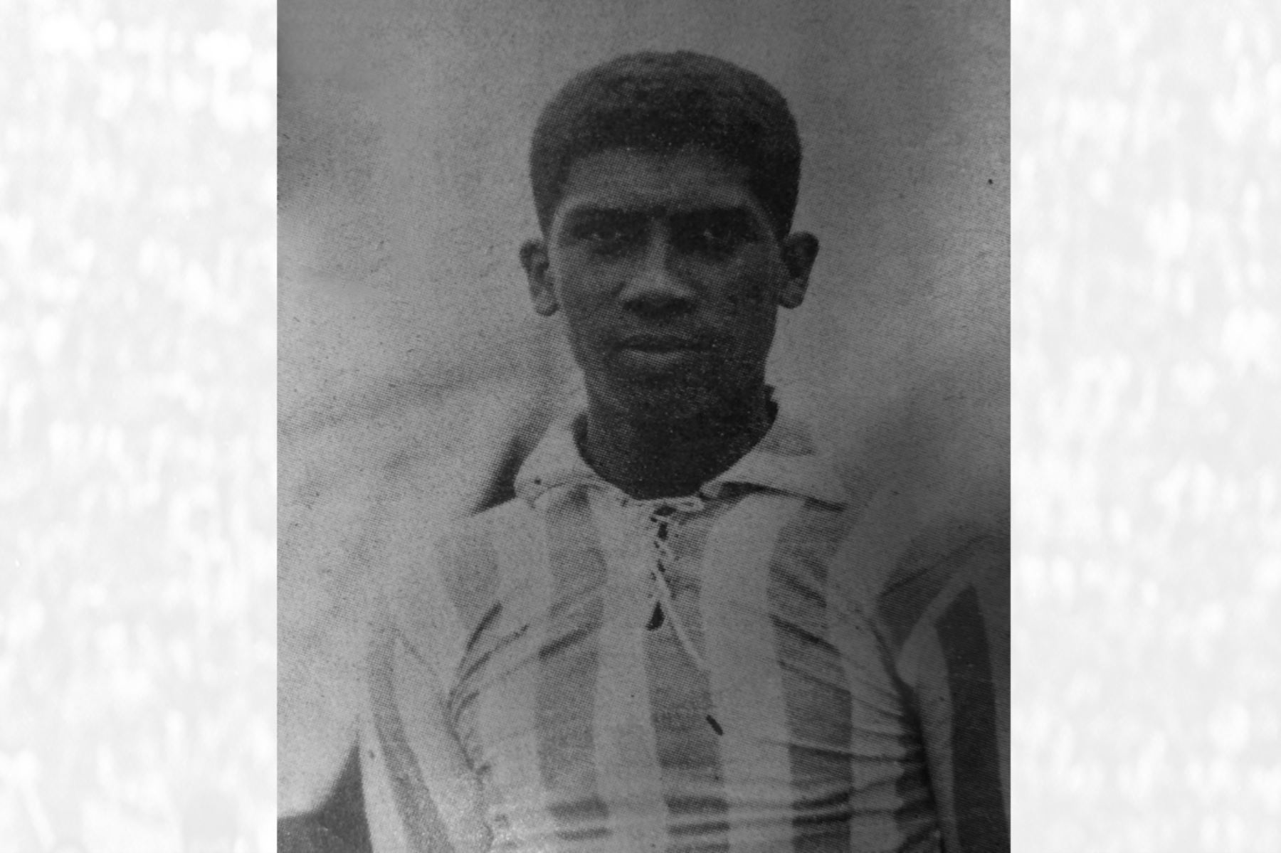 Lima - 28 octubre 1927 / Alejandro Villanueva, ídolo de Alianza Lima y delantero de la selección peruana de fútbol. Foto: Revista Mundial