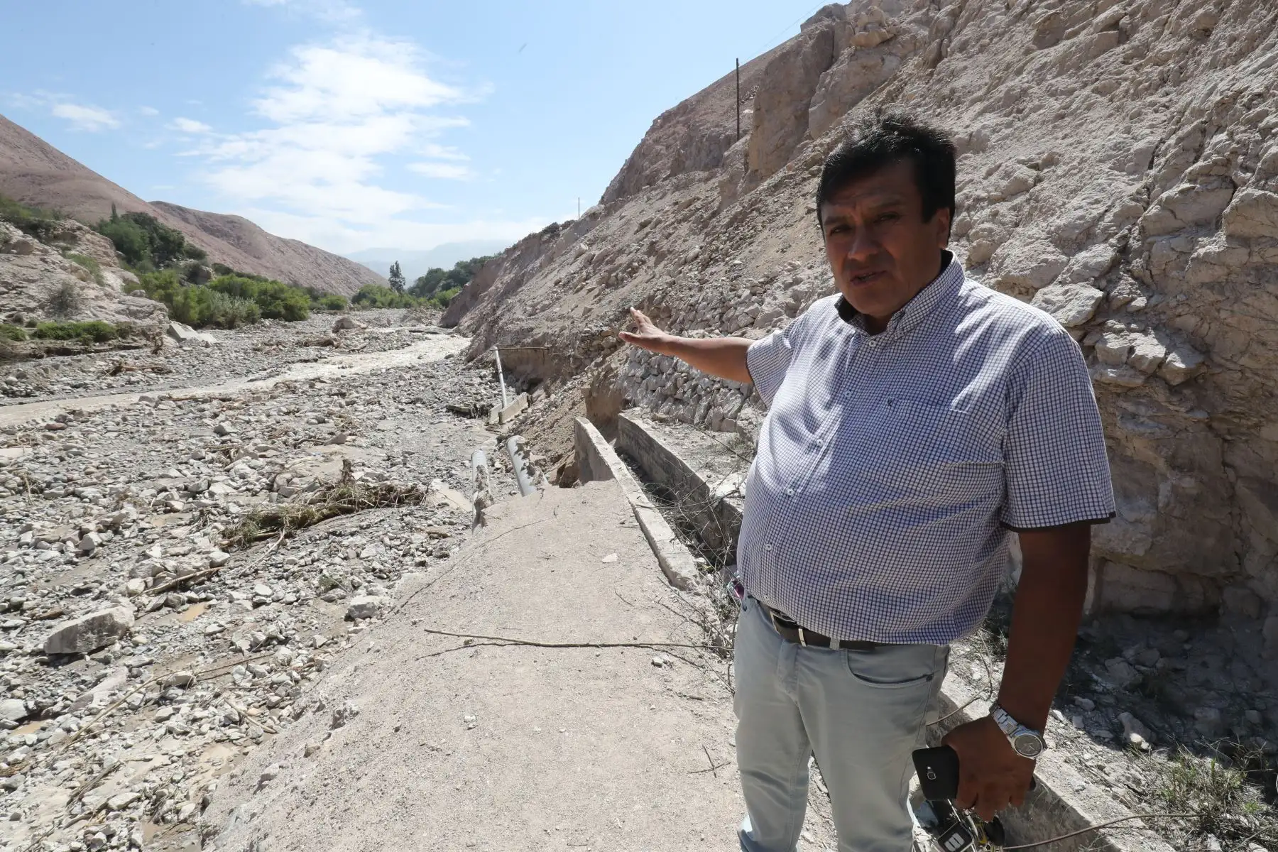 El alcalde de Samegua, Alonso Aragón, pidió declarar en emergencia el distrito de Moquegua., Foto: ANDINA/Juan Carlos Guzmán