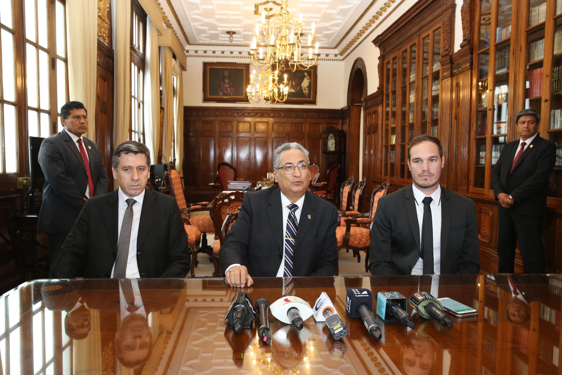 Reunión de George Forsyth con el presidente del PJ; José Luis Lecaros. Foto: Andina/difusión