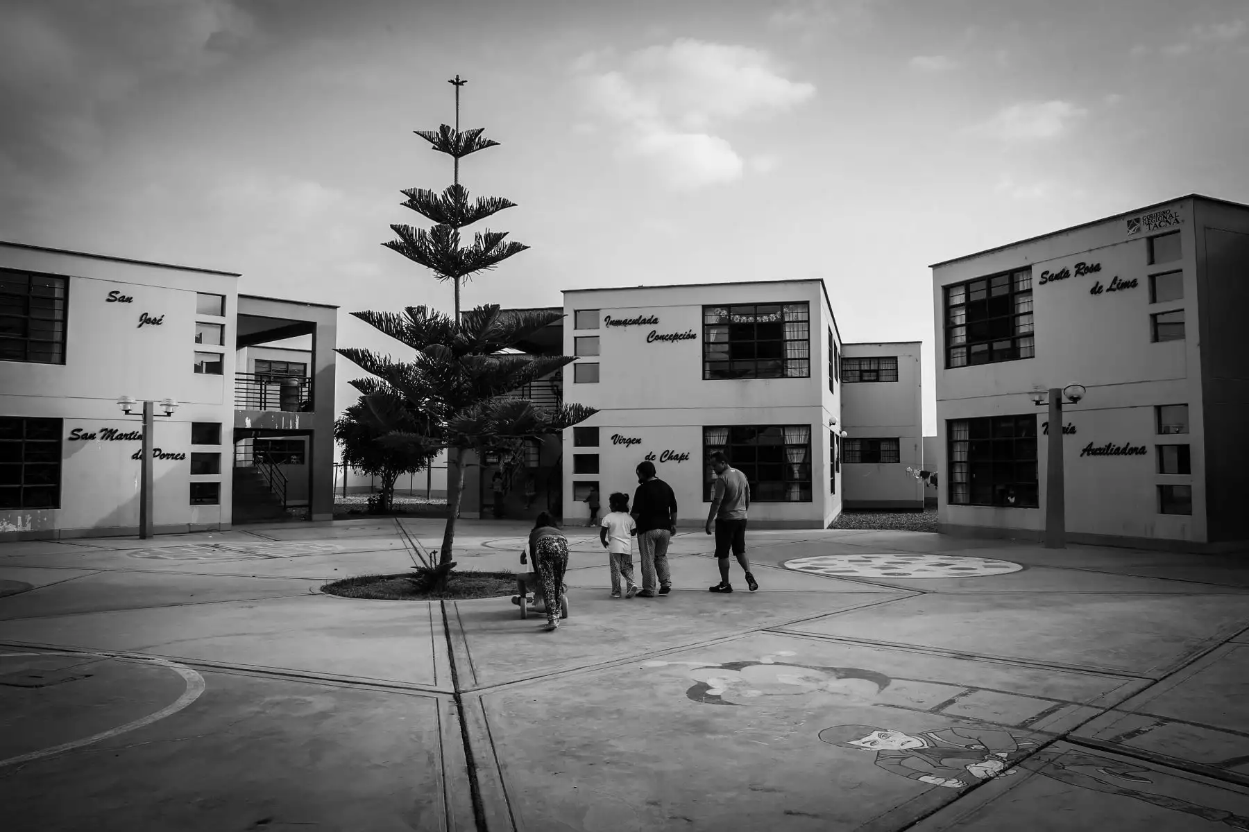 La aldea infantil San Pedro solo alberga a menores de edad, pero con la familia de Eliana hicieron una excepción por las condiciones en que los dejó el huaico que azotó Mirave.  Foto: ANDINA/Nathalie Sayago