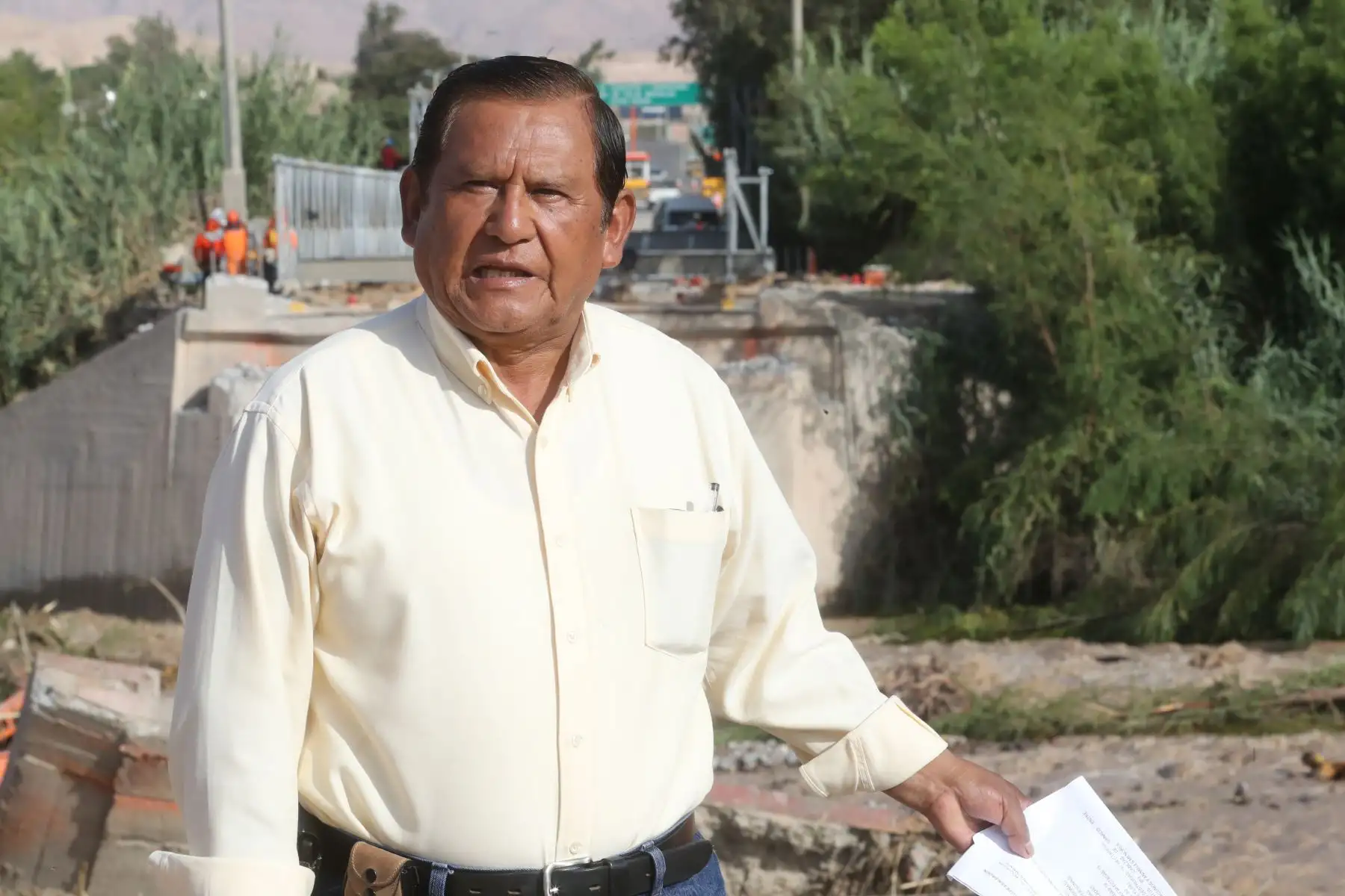 El gobernador regional de Moquegua, Zenón Cuevas, afirmó hoy que la inversión destinada para el proceso de reconstrucción de las zonas afectadas, superaría los 360 millones de soles, cifra que se planteó en un principio. ANDINA/Juan Carlos Guzmán