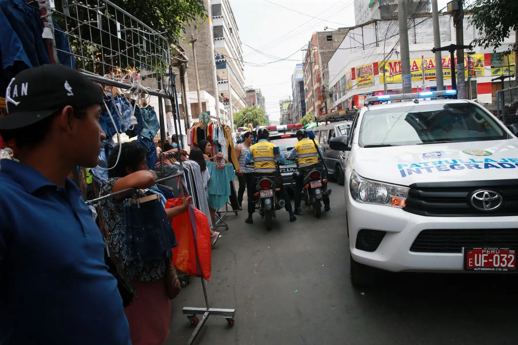 Posible desalojo de ambulantes de gamarra .Foto: ANDINA/Norman Córdova