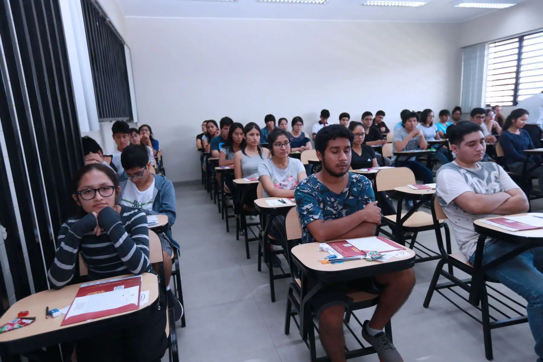 San Marcos: estudiantes rinden simulacro de examen de admisión, para ingreso a la Universidad Decana de América .  Foto: ANDINA/Norman Córdova