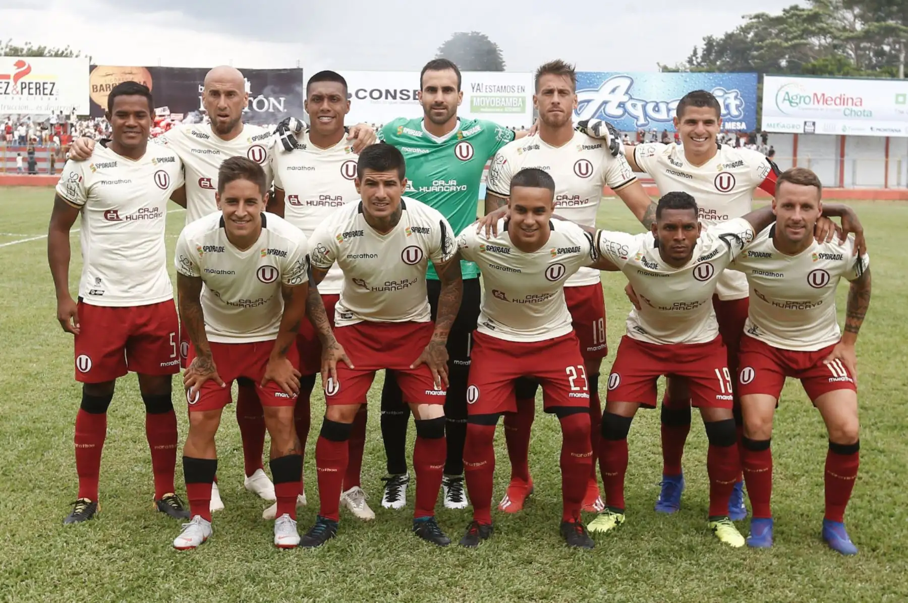 Universitario de Deportes rescató un punto en su visita a Moyobamba tras iguala (1-1) con Unión Comercio en partido válido por la primera fecha de la Liga1. Los "cremas" fueron los que emparejaron el cotejo gracias al gol del argentino Germán Dennis de penal. Foto: ANDINA/Twiter Universitario