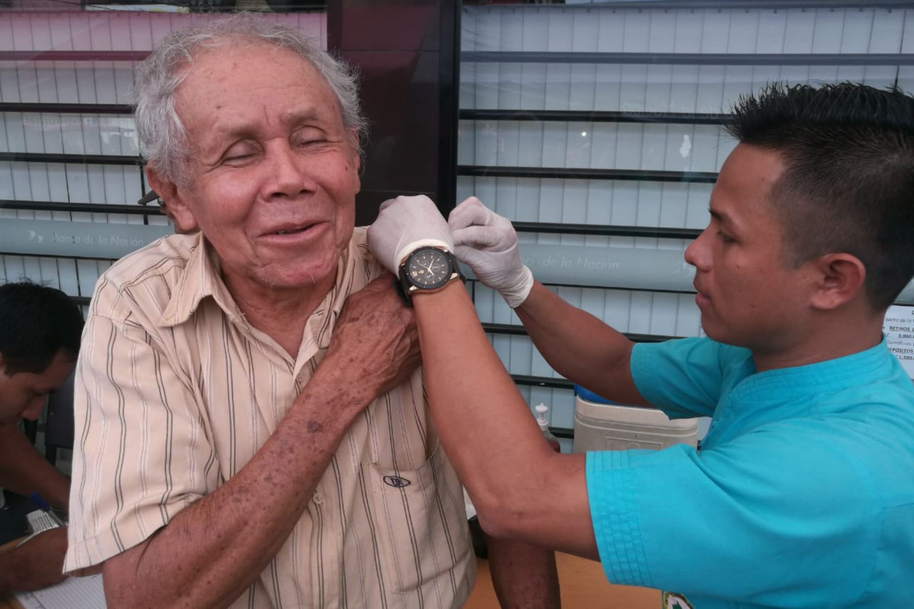 Vacunan contra la neumonía a adultos mayores de todo el país. ANDINA/Difusión
