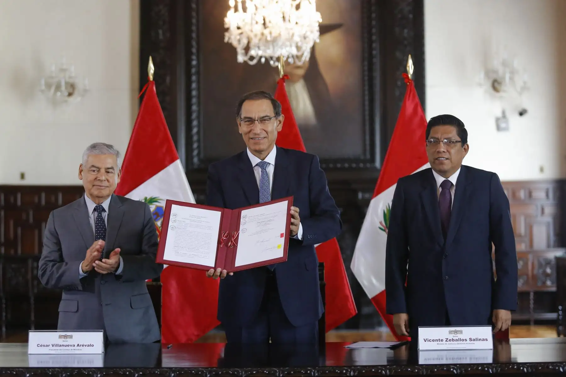 Presidente Martín Vizcarra promulga Ley Orgánica de la Junta Nacional de Justicia. Foto: ANDINA/Prensa Presidencia