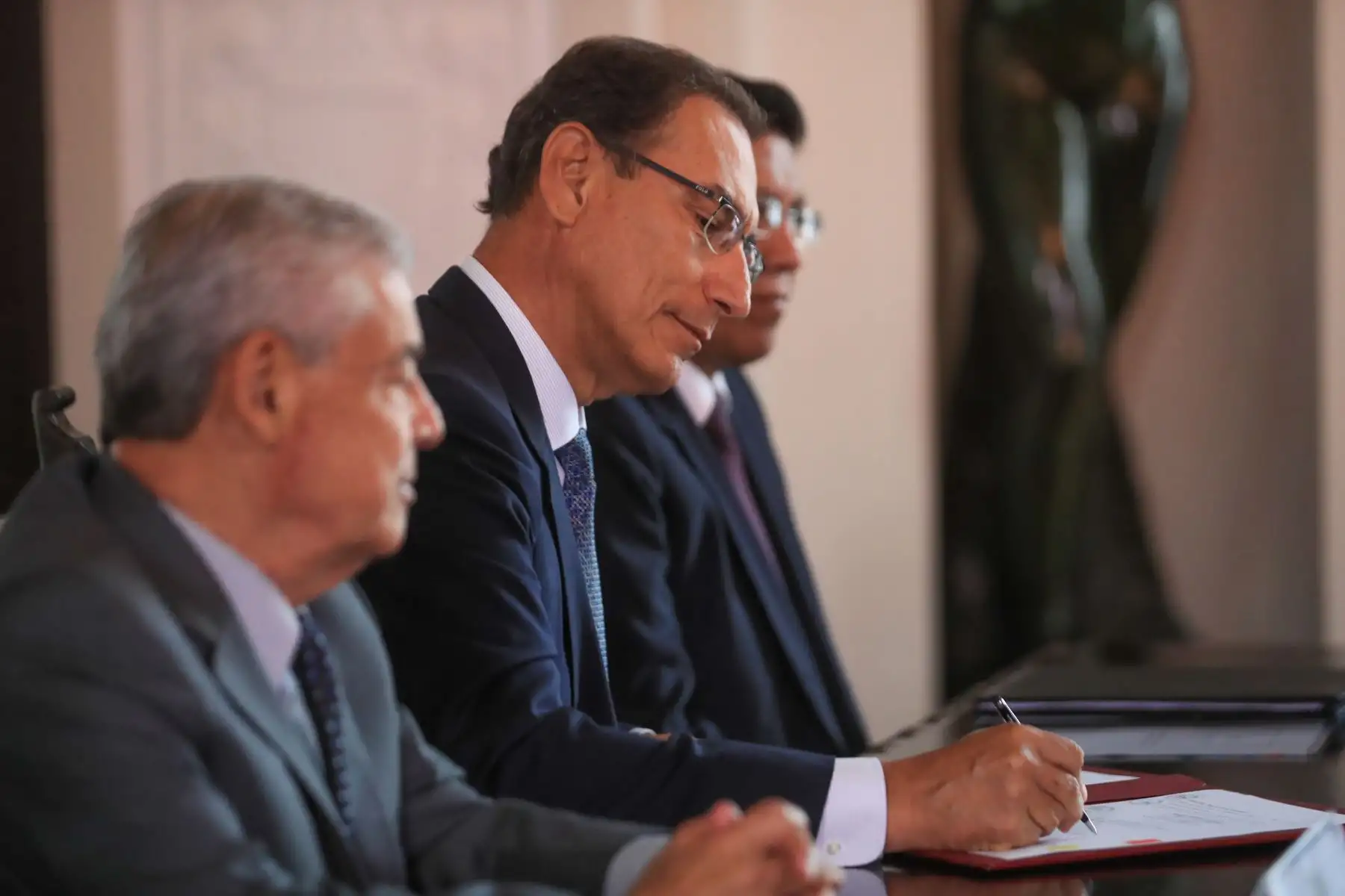 Presidente Martín Vizcarra promulga Ley Orgánica de la Junta Nacional de Justicia. Foto: ANDINA/Prensa Presidencia