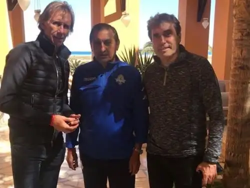 Ricardo Gareca se reunió con Ramón Díaz para hablar de Benavente