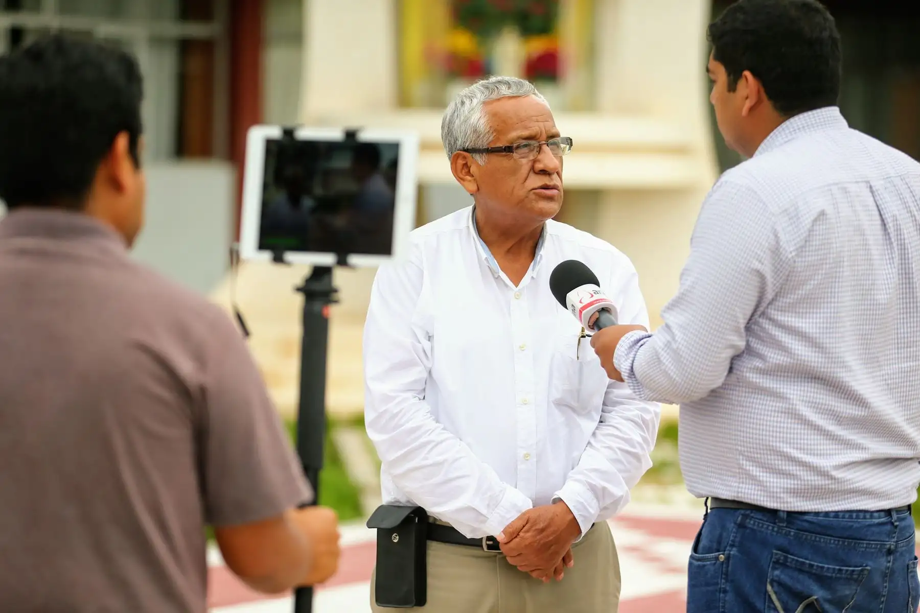 El gobernador regional de Lambayeque, Anselmo Lozano, saludó el inicio de las obras de modernización del aeropuerto de Chiclayo. Foto: ANDINA/Luis Iparraguirre