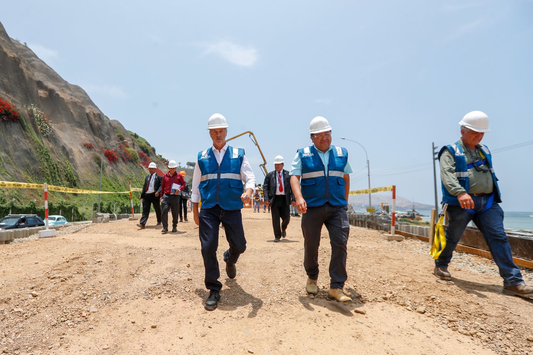 Alcalde Jorge Muñoz inspeccionó avances de construcción del viaducto Armendáriz. Foto: Andina/Difusión