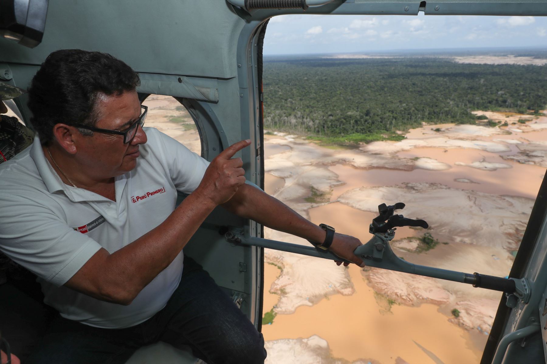 El ministro de Defensa, José Huerta, anunció hoy la creación de la brigada de protección de la Amazonía, que se instalará en la zona de "La Pampa”, región Madre de Dios.
