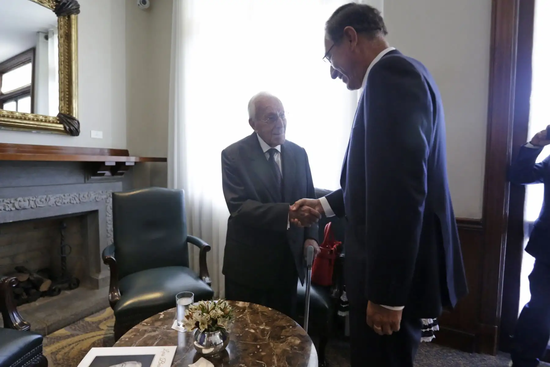 Presidente Martín Vizcarra participaò en ceremonia de homenaje a Luis Bedoya por sus 100 años de vida.Foto: ANDINA/Prensa Presidencia