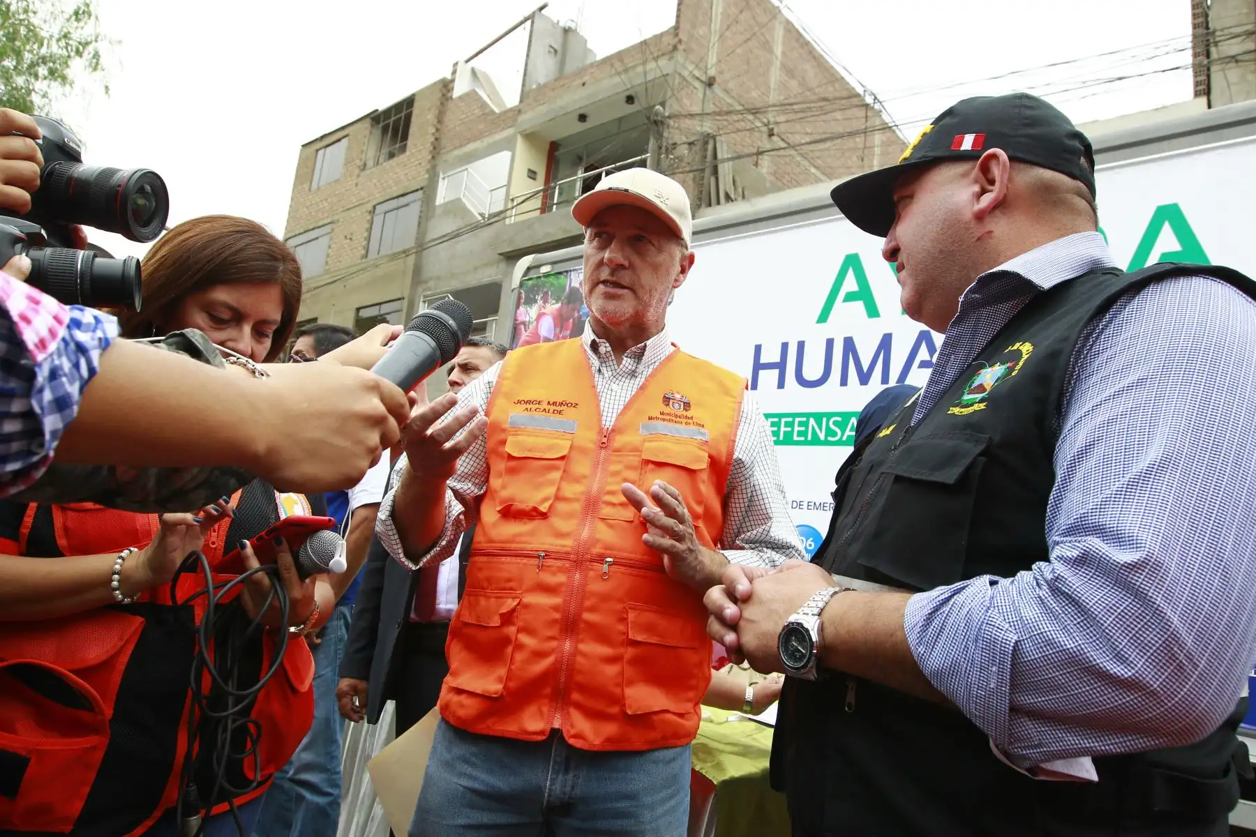Alcalde de Lima , Jorge Muñoz supervisa simulacro de inundación en el Asentamiento Humano Nueva Alianza de Chaclacayo.Foto: ANDINA/Eddy Ramos