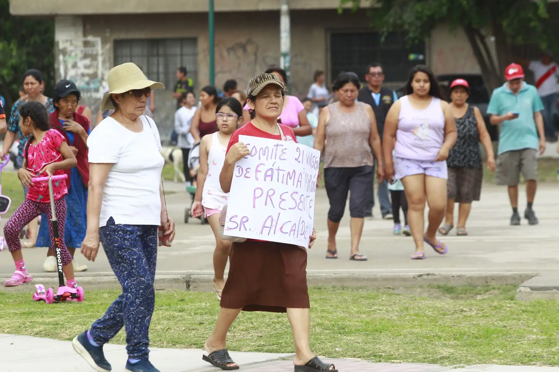 Pobladores del Asentamiento Humano Nueva Alianza participan del simulacro de inundación en Chaclacayo.Foto: ANDINA/Eddy Ramos