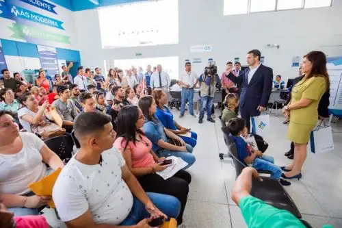 Representante diplomático de Perú en Venezuela, Carlos Scull, visitó hoy la sede de Migraciones.