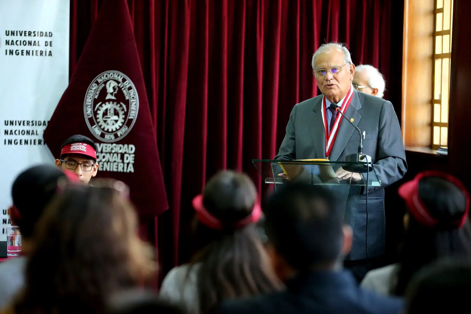 Reconocimiento de los primeros puestos al examen de admisión 2019 en la Universidad Nacional de Ingeniería. Foto: ANDINA/Luis Iparraguirre