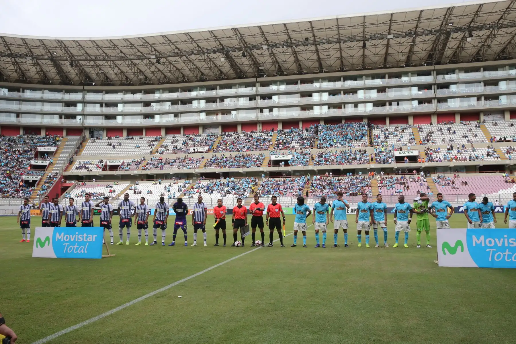 Partido por la 2da fecha de la liga 1 Movistar, entre Sporting Cristal y Alianza Lima,en el estadio nacional.Foto:ANDINA/Jhony Laurente