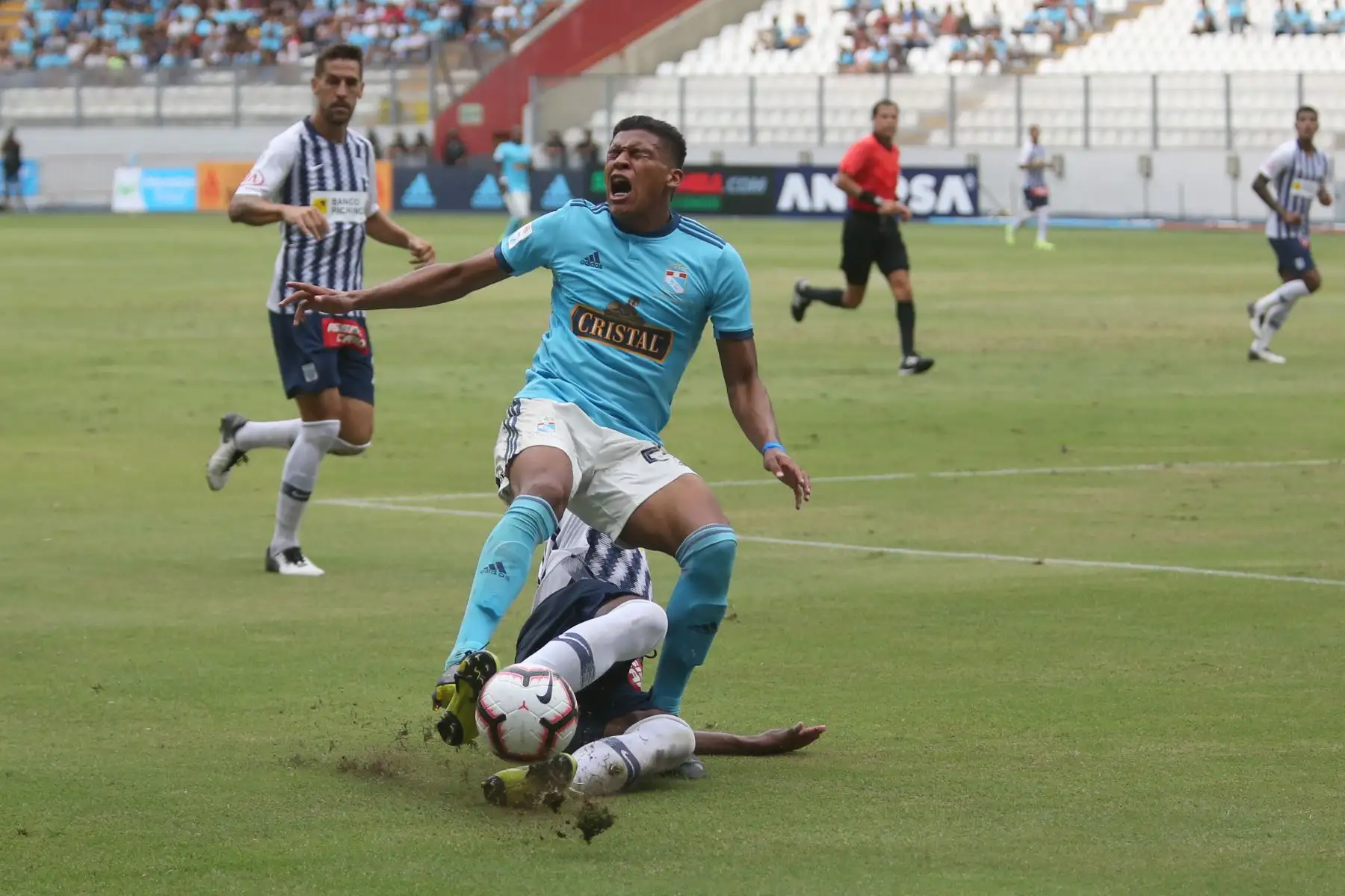 Partido por la 2da fecha de la liga 1 Movistar, entre Sporting Cristal y Alianza Lima,en el estadio nacional.Foto:ANDINA/Jhony Laurente