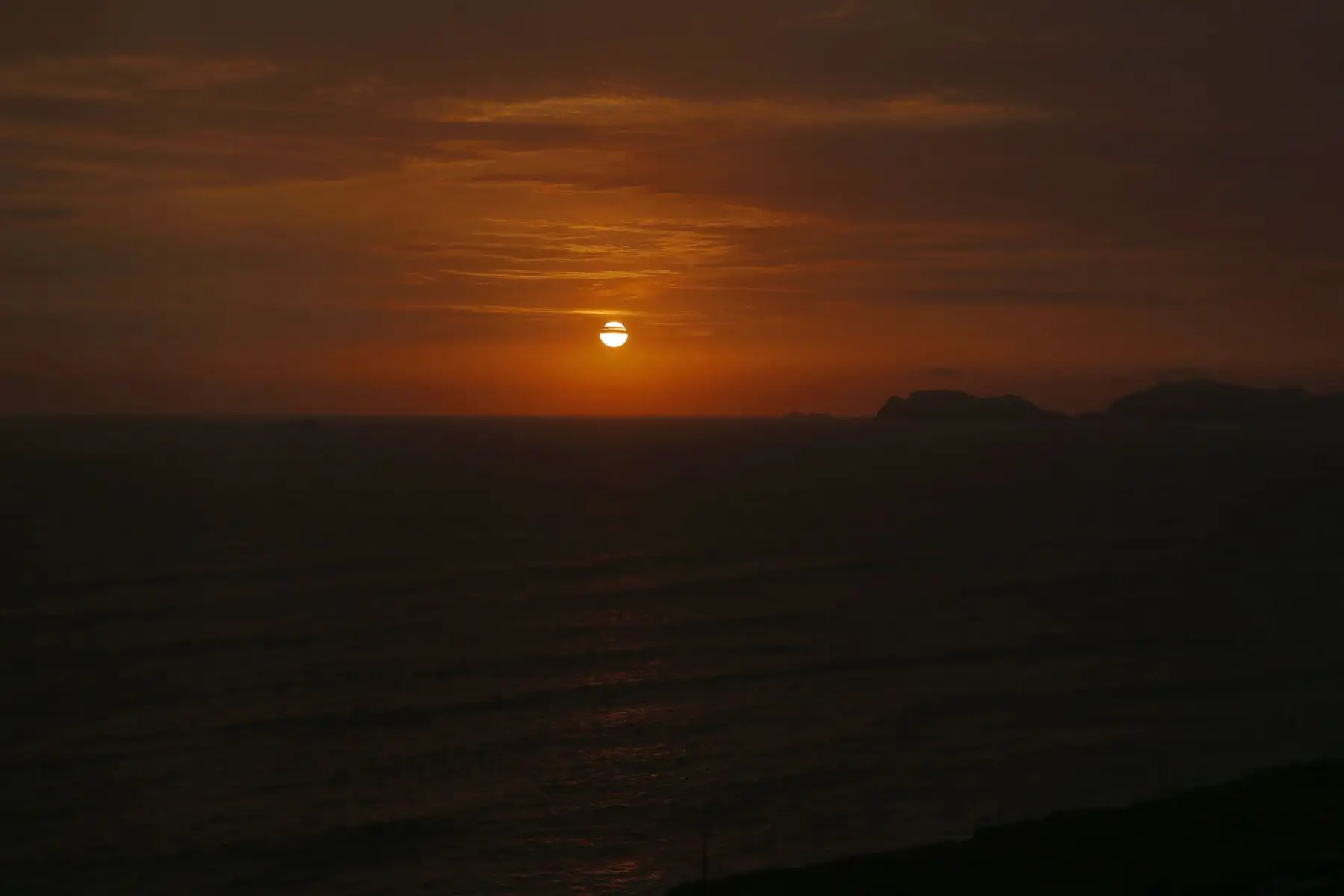 Atardecer de verano en la ciudad de Lima desde el Malecón en el Distrito de Miraflores. Foto: ANDINA/Nathalie Sayago