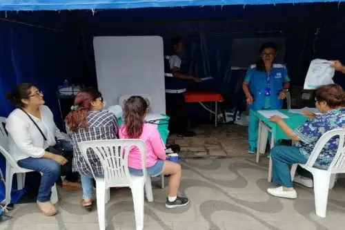 EsSalud despliega médicos para atender posibles afectados por huaicos en Chosica Foto: Essalud
