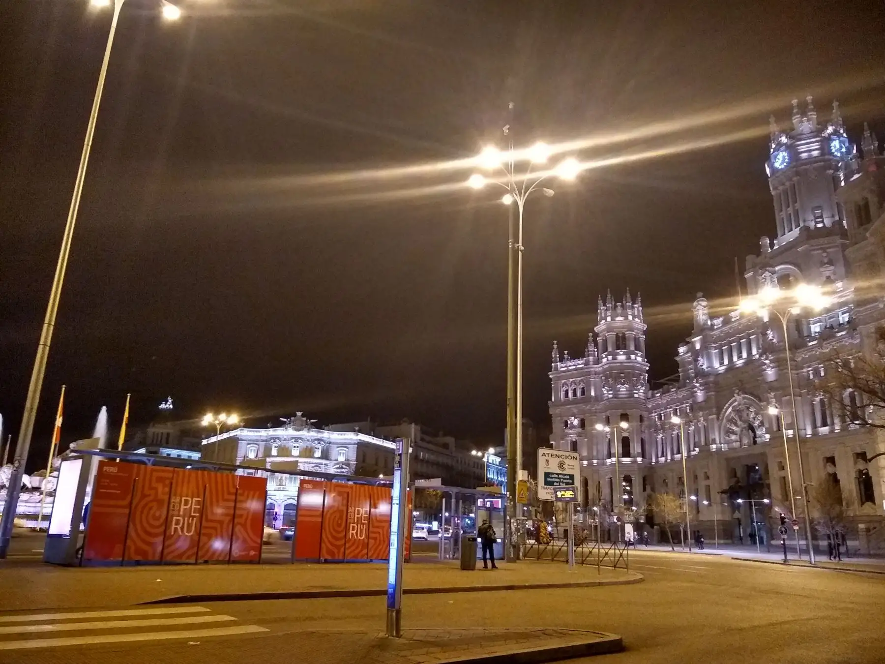 Plaza de Cibeles. Paneles en Madrid (España) sobre el Perú, país invitado de honor a la Feria de Arte Contemporáneo (ARCO Madrid 2019). Foto: ANDINA/José Vadillo