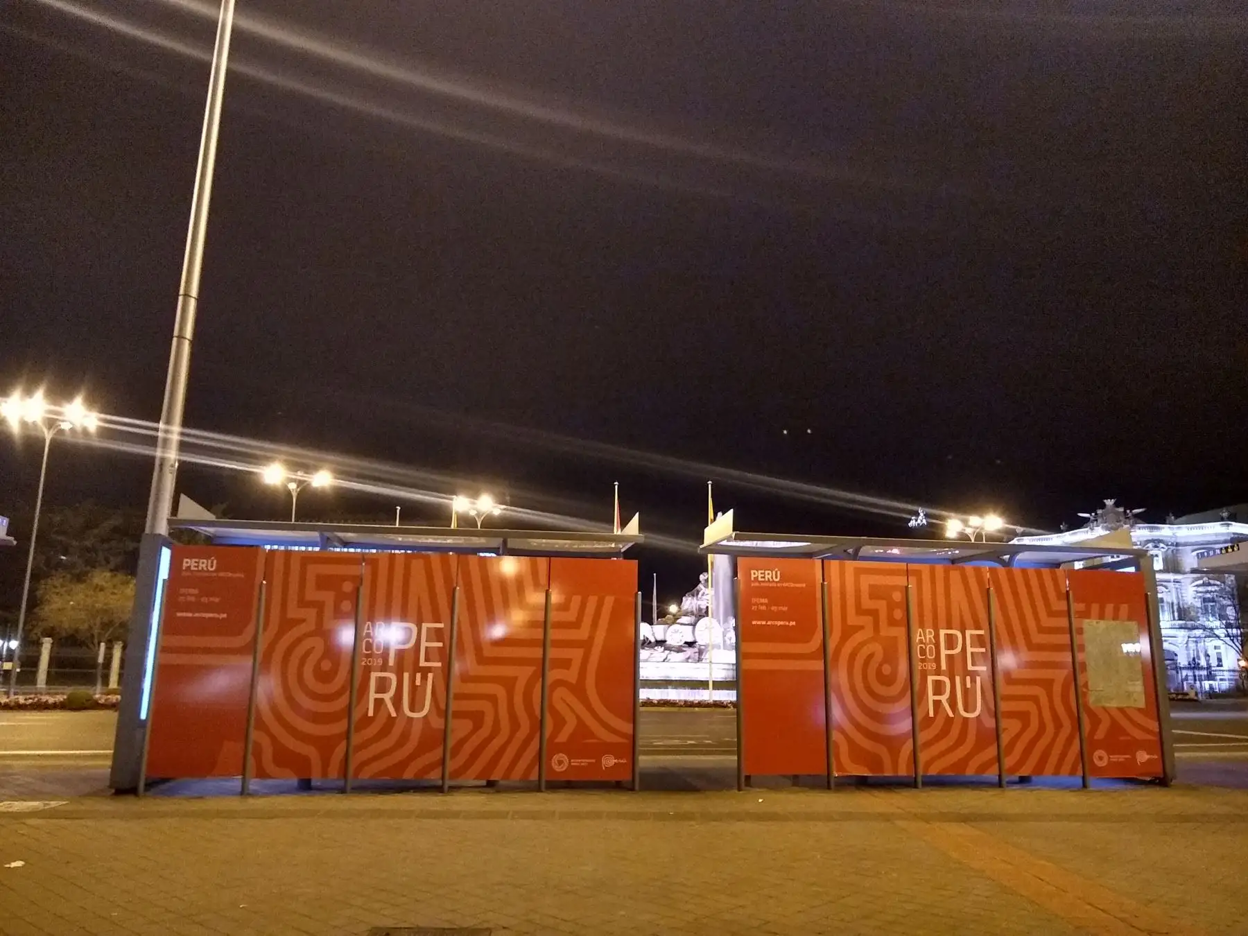 Plaza de Cibeles. Paneles en Madrid (España) sobre el Perú, país invitado de honor a la Feria de Arte Contemporáneo (ARCO Madrid 2019). Foto: ANDINA/José Vadillo