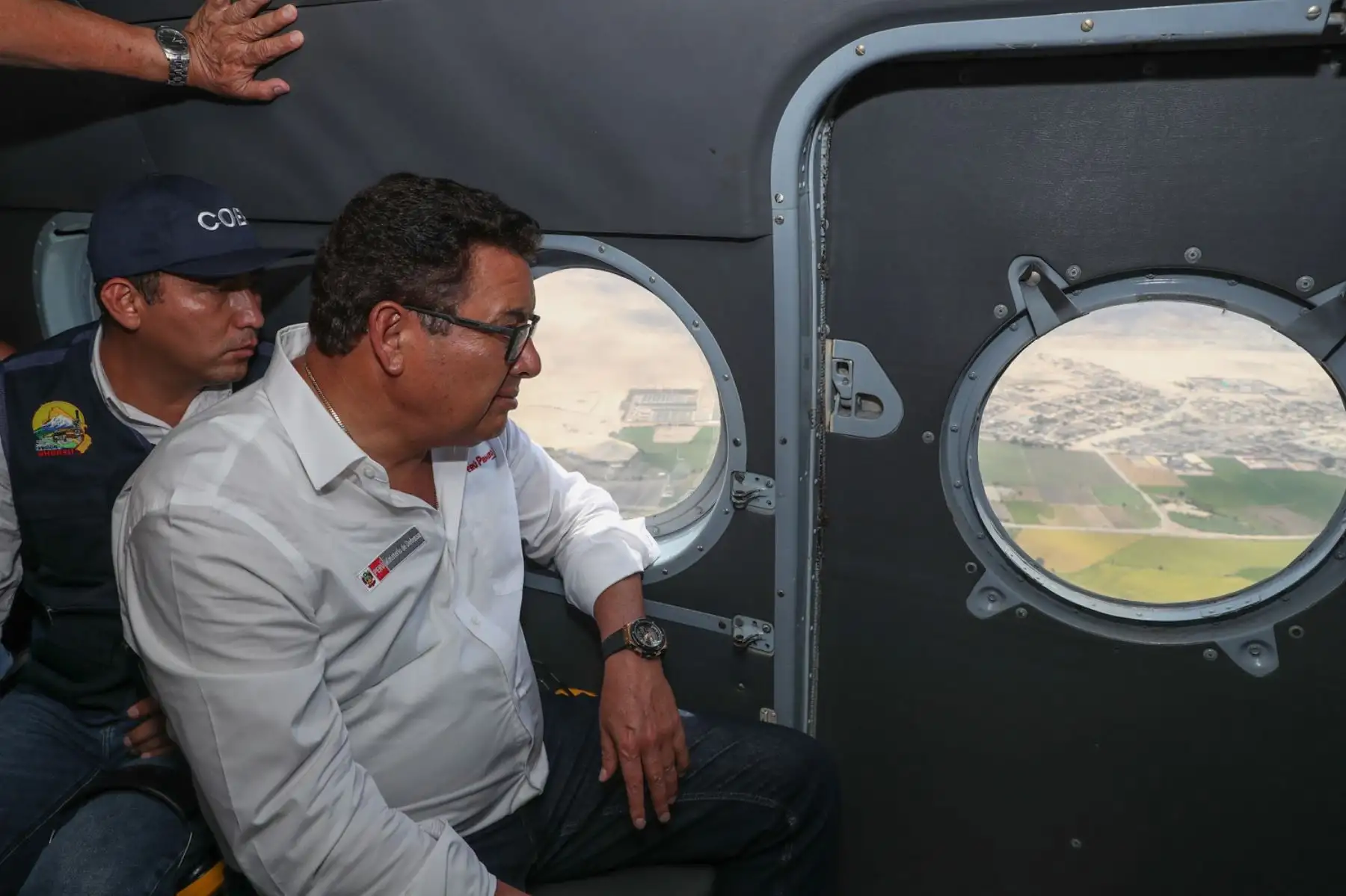 El ministro de Defensa, José Huerta, sobrevoló por las desembocaduras de los ríos Casma, Huarmey y Santa, a fin de evaluar las zonas vulnerables y de riesgo ante las lluvias intensas.