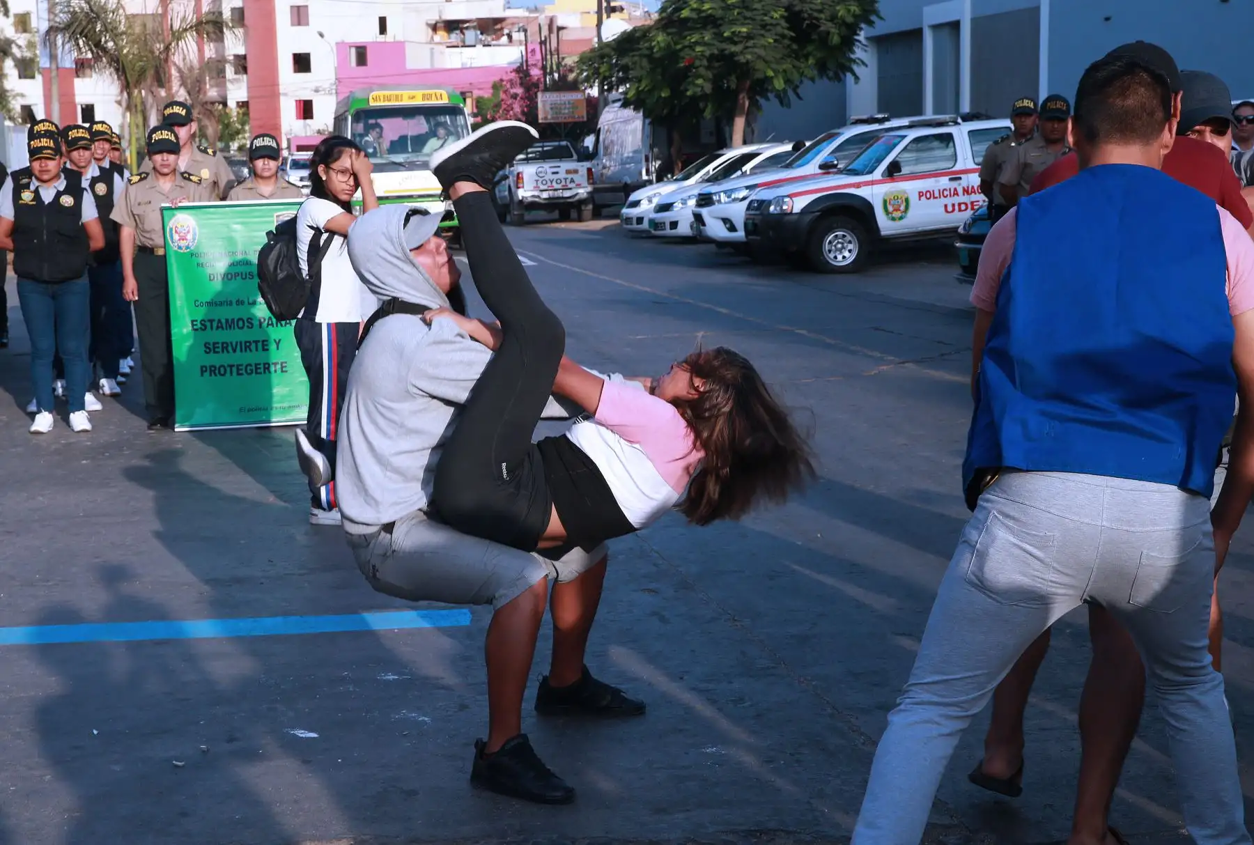 Plan de Operaciones Policiales “Escolar Seguro 2019”, el mismo que será ejecutado en todos los centros escolares del Perú, con la finalidad de garantizar la protección y seguridad a los estudiantes en este año académico. Foto: ANDINA/Norman Córdova