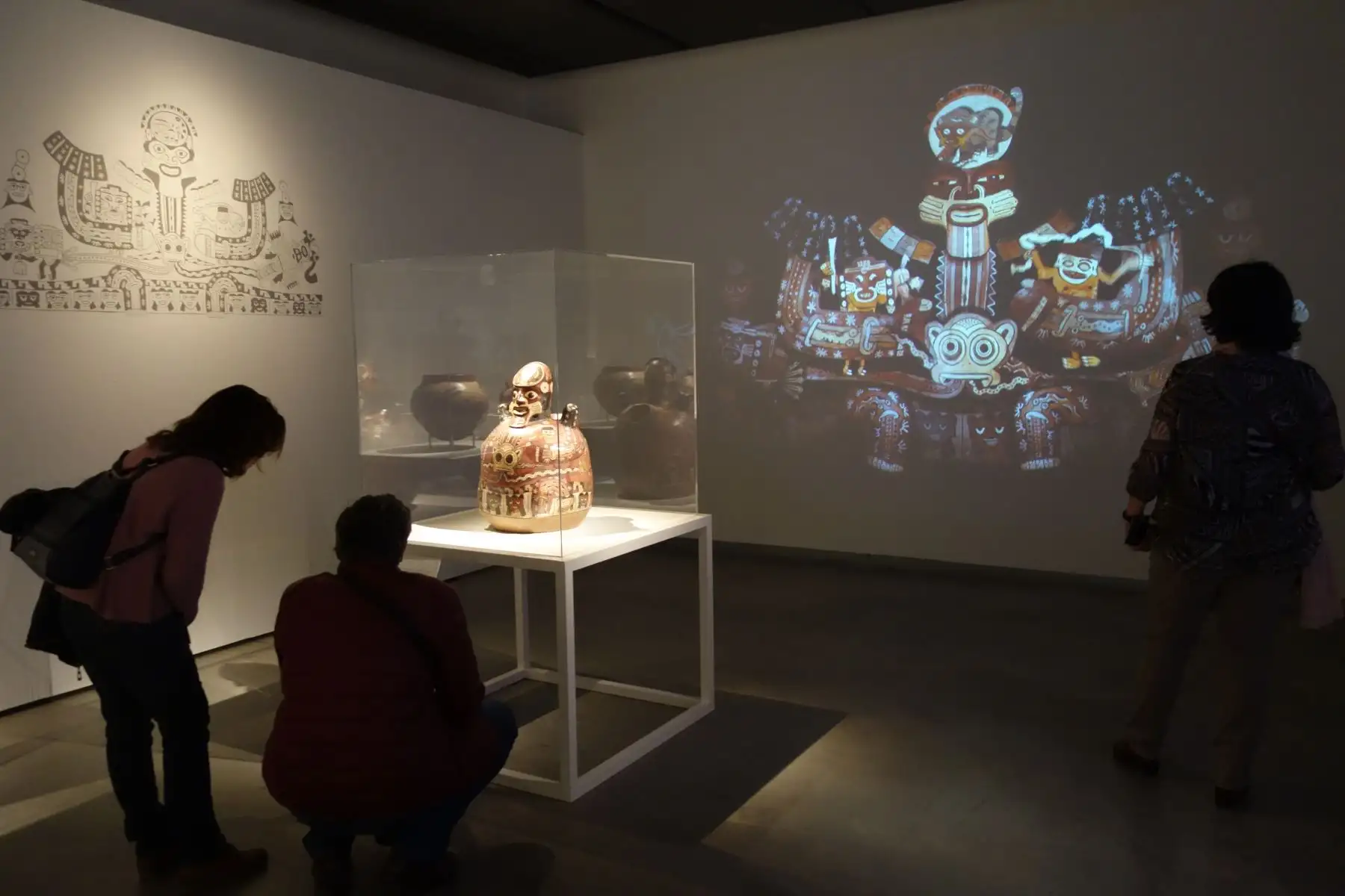 Exposición sobre la cultura Nasca, "Nasca. Buscando huellas en el desierto", que se desarrolla en Espacio Fundación Telefónica, en el Centro de Madrid, como parte de las actividades de #ARCOmadrid2019, donde el Perú es invitado de honor. Foto: ANDINA/José Vadillo Vila @vadillovila