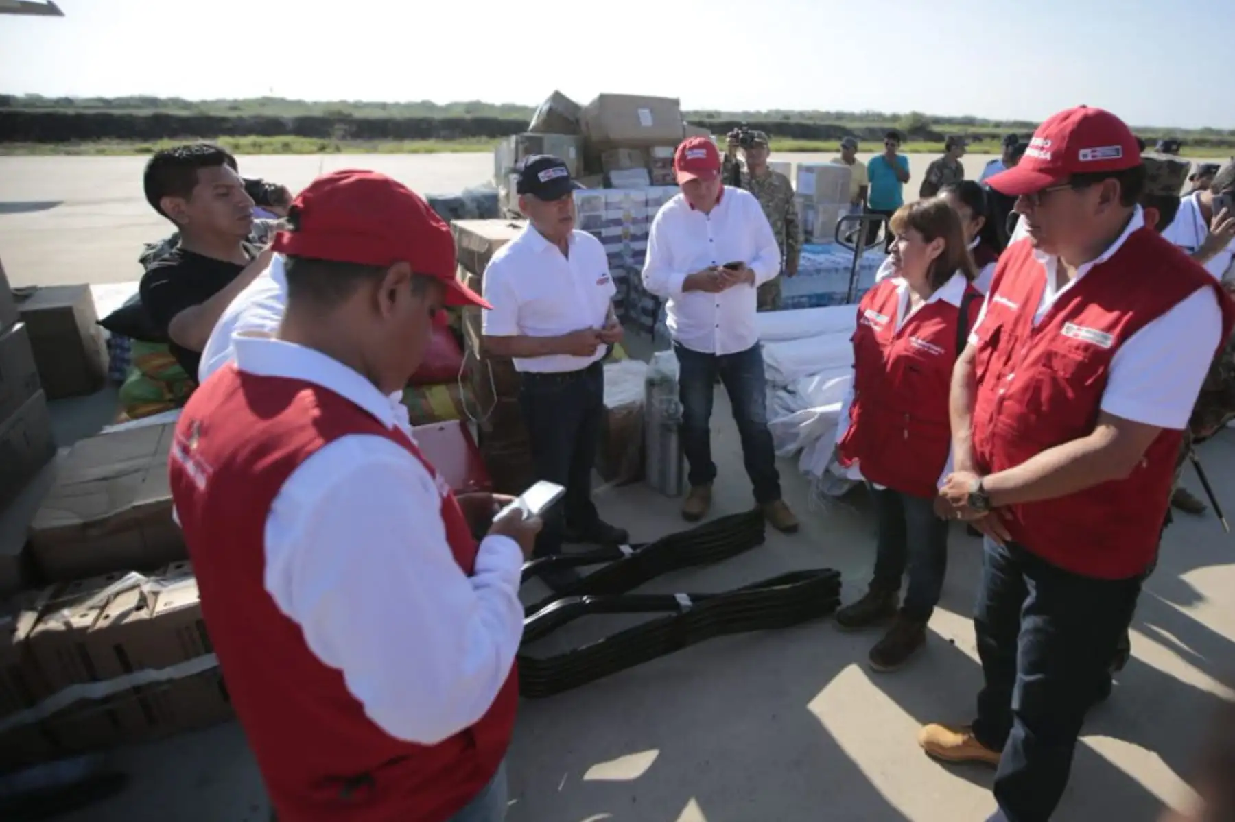 El Ministerio de Salud (Minsa) está cumpliendo un conjunto de acciones para mejorar la salud en la región Piura, sobre todo en los niveles de infraestructura, equipamiento y recursos humanos en todos los establecimientos de salud, afirmó hoy la ministra de Salud, Zulema Tomás Gonzáles.